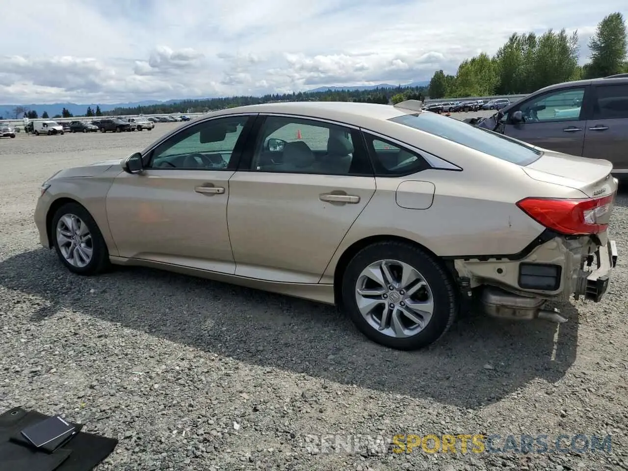 2 fotografías del automóvil dañado 1HGCV1F19KA136744 HONDA ACCORD 2019