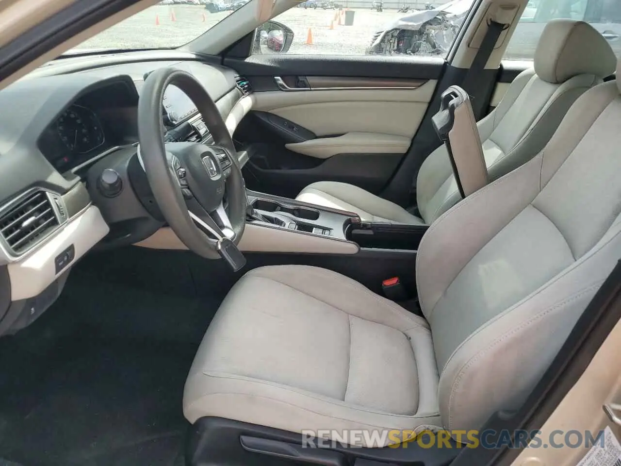 7 fotografías del automóvil dañado 1HGCV1F19KA136744 HONDA ACCORD 2019