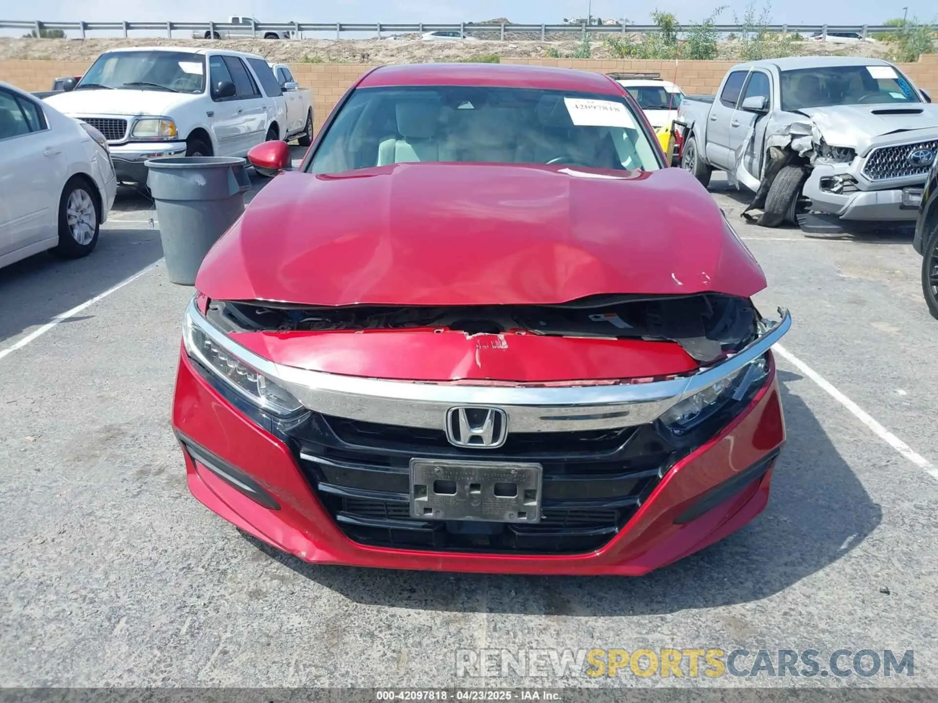 12 fotografías del automóvil dañado 1HGCV1F19KA151258 HONDA ACCORD 2019