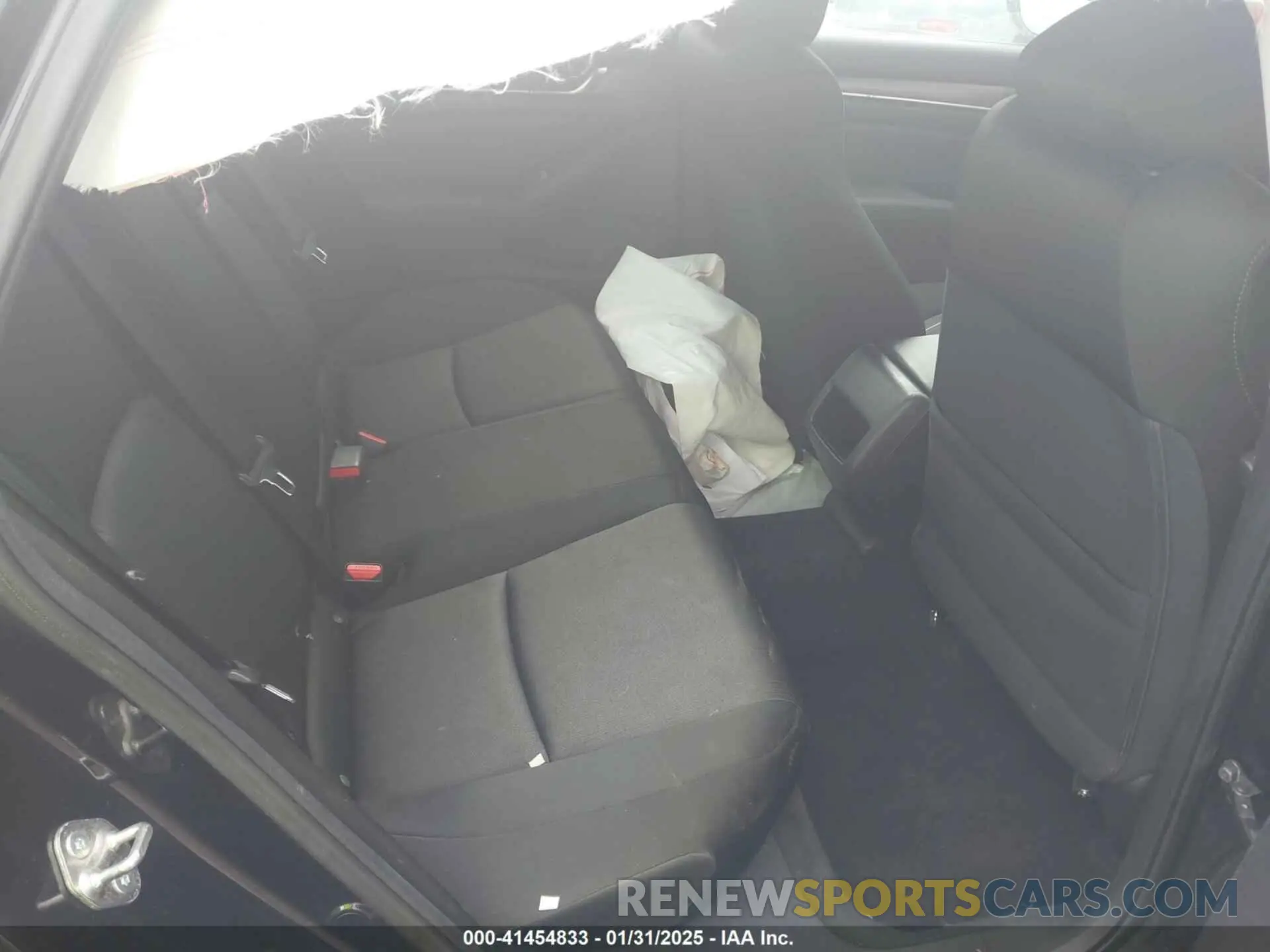 8 fotografías del automóvil dañado 1HGCV1F1XKA071418 HONDA ACCORD 2019
