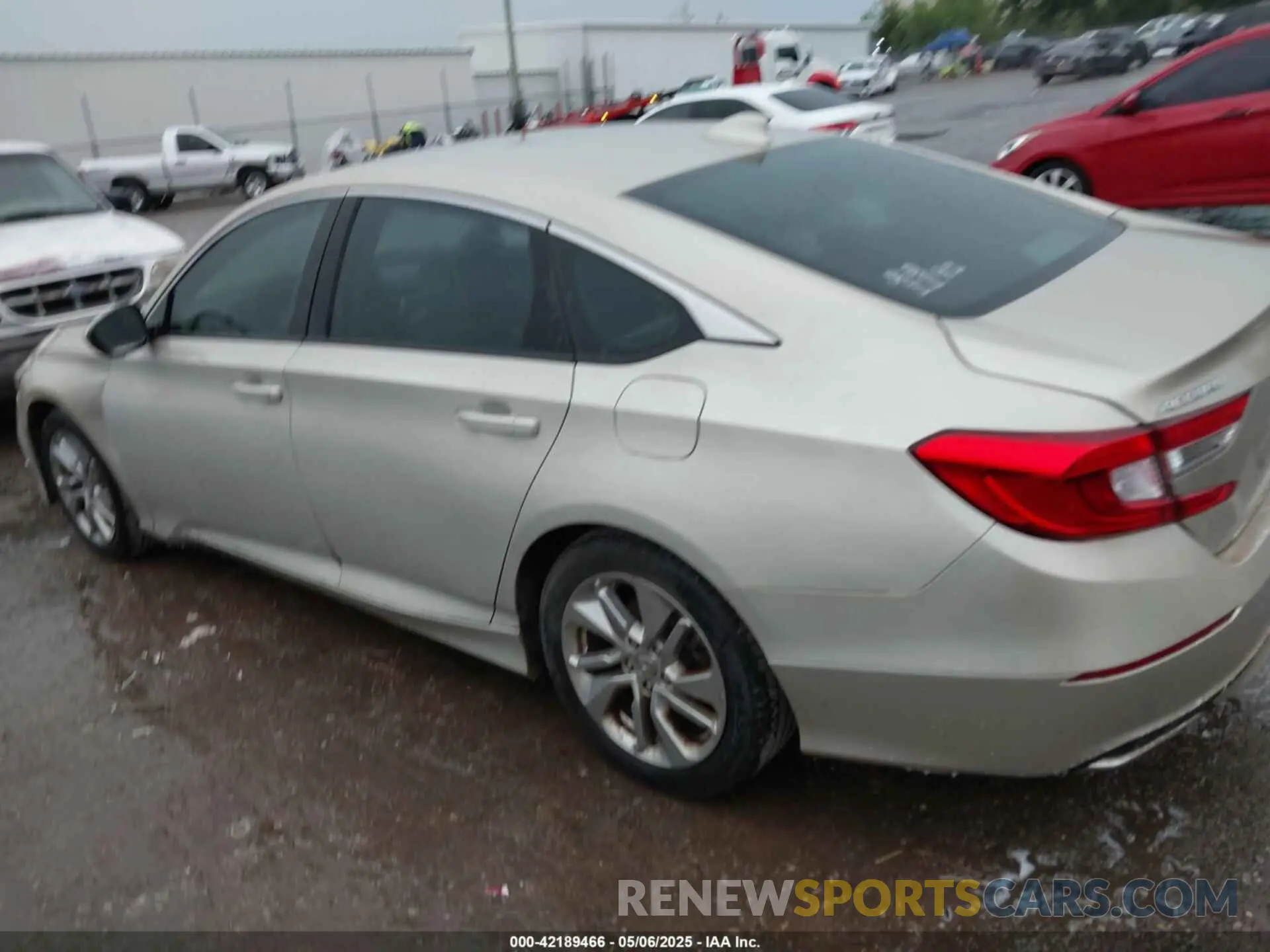 14 fotografías del automóvil dañado 1HGCV1F1XKA082614 HONDA ACCORD 2019