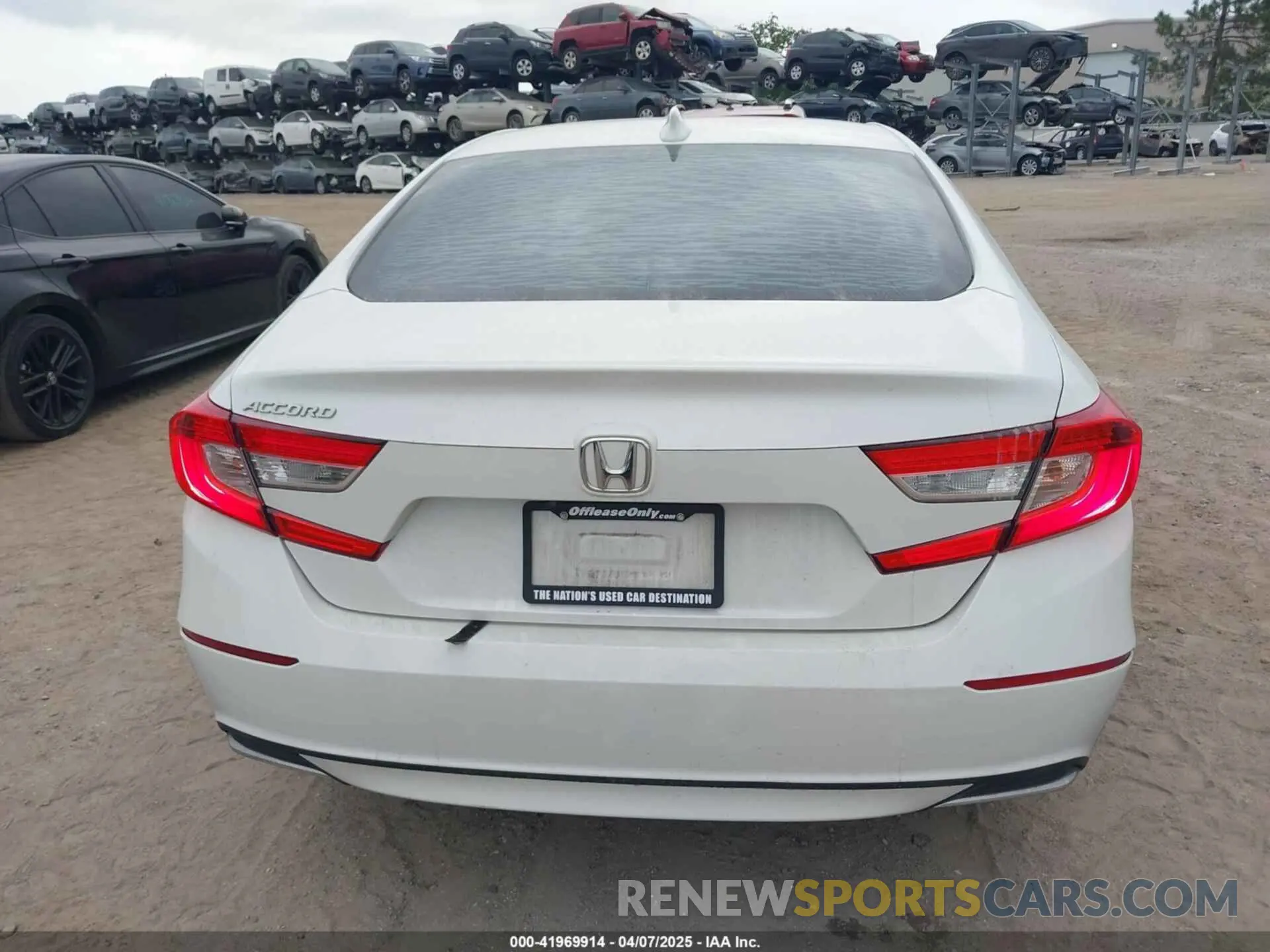 17 fotografías del automóvil dañado 1HGCV1F1XKA092494 HONDA ACCORD 2019