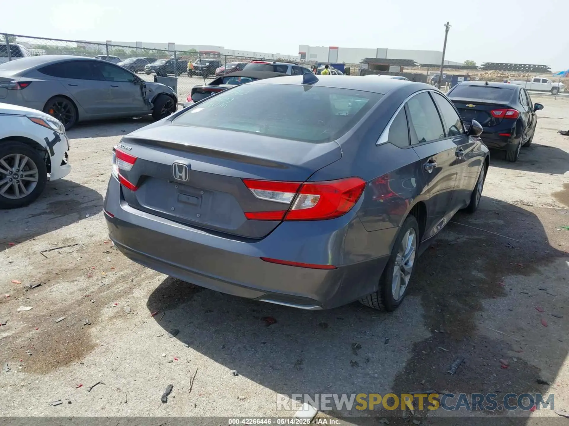 4 fotografías del automóvil dañado 1HGCV1F1XKA096688 HONDA ACCORD 2019