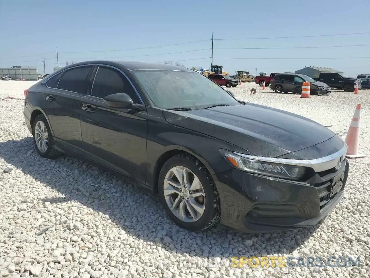 4 fotografías del automóvil dañado 1HGCV1F1XKA136347 HONDA ACCORD 2019