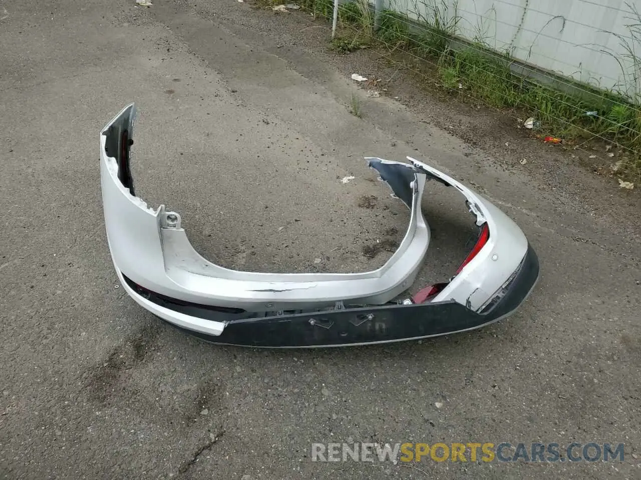 12 fotografías del automóvil dañado 1HGCV1F1XKA173981 HONDA ACCORD 2019