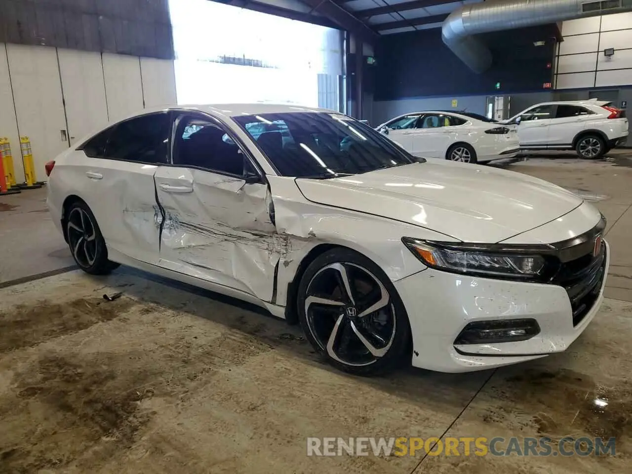 4 fotografías del automóvil dañado 1HGCV1F30KA047615 HONDA ACCORD 2019