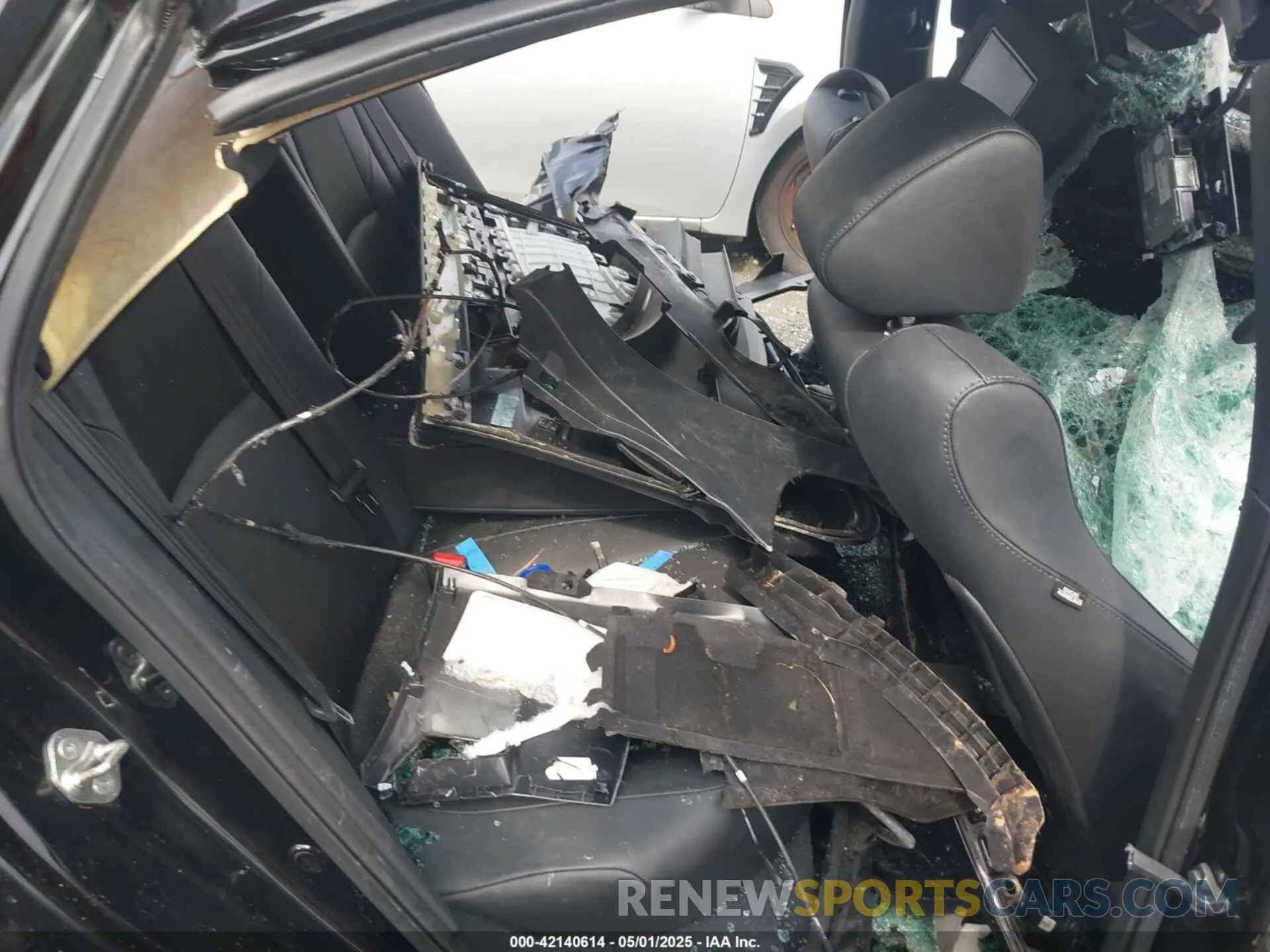 8 fotografías del automóvil dañado 1HGCV1F30KA087029 HONDA ACCORD 2019