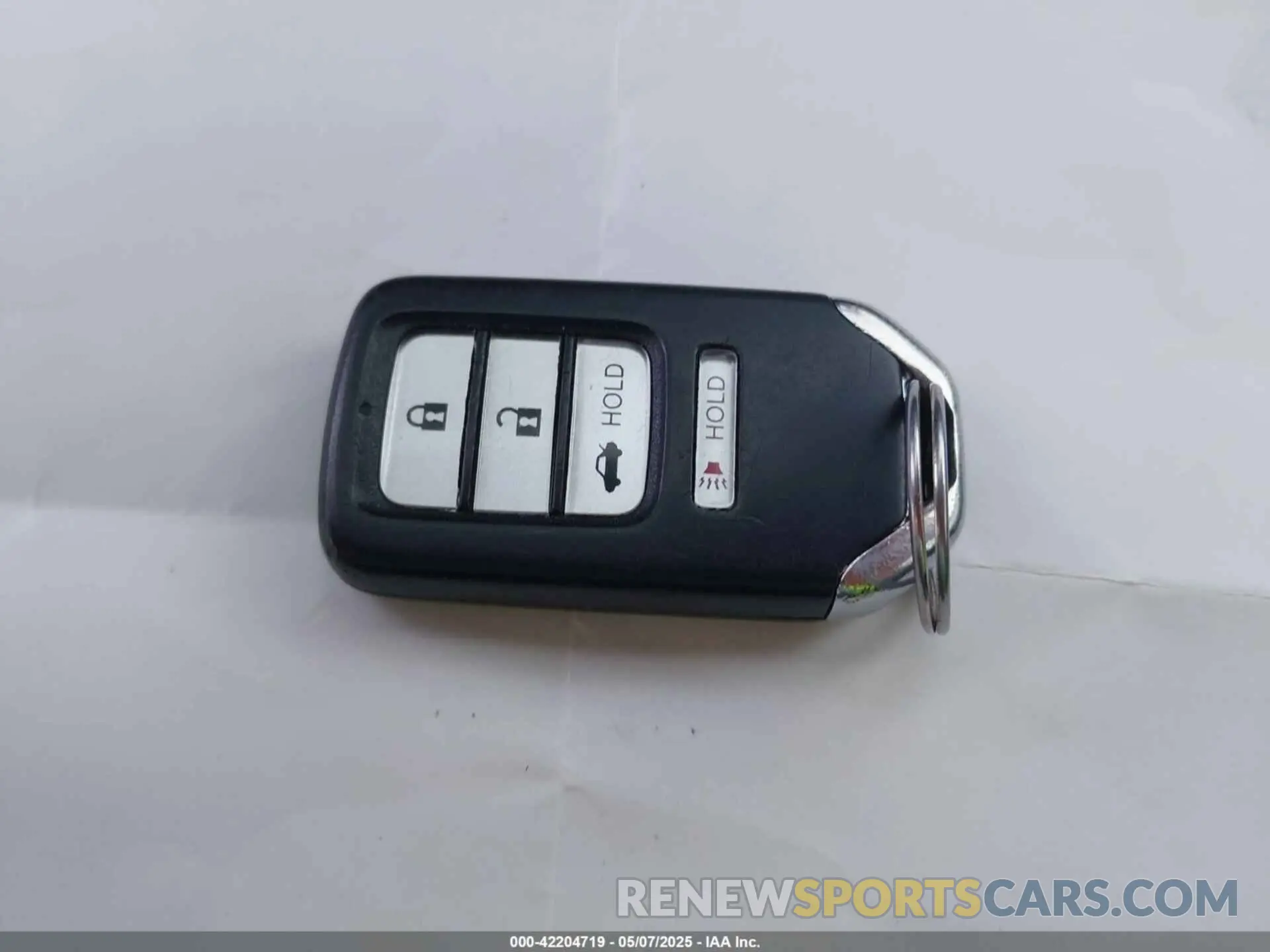 11 fotografías del automóvil dañado 1HGCV1F30KA154969 HONDA ACCORD 2019