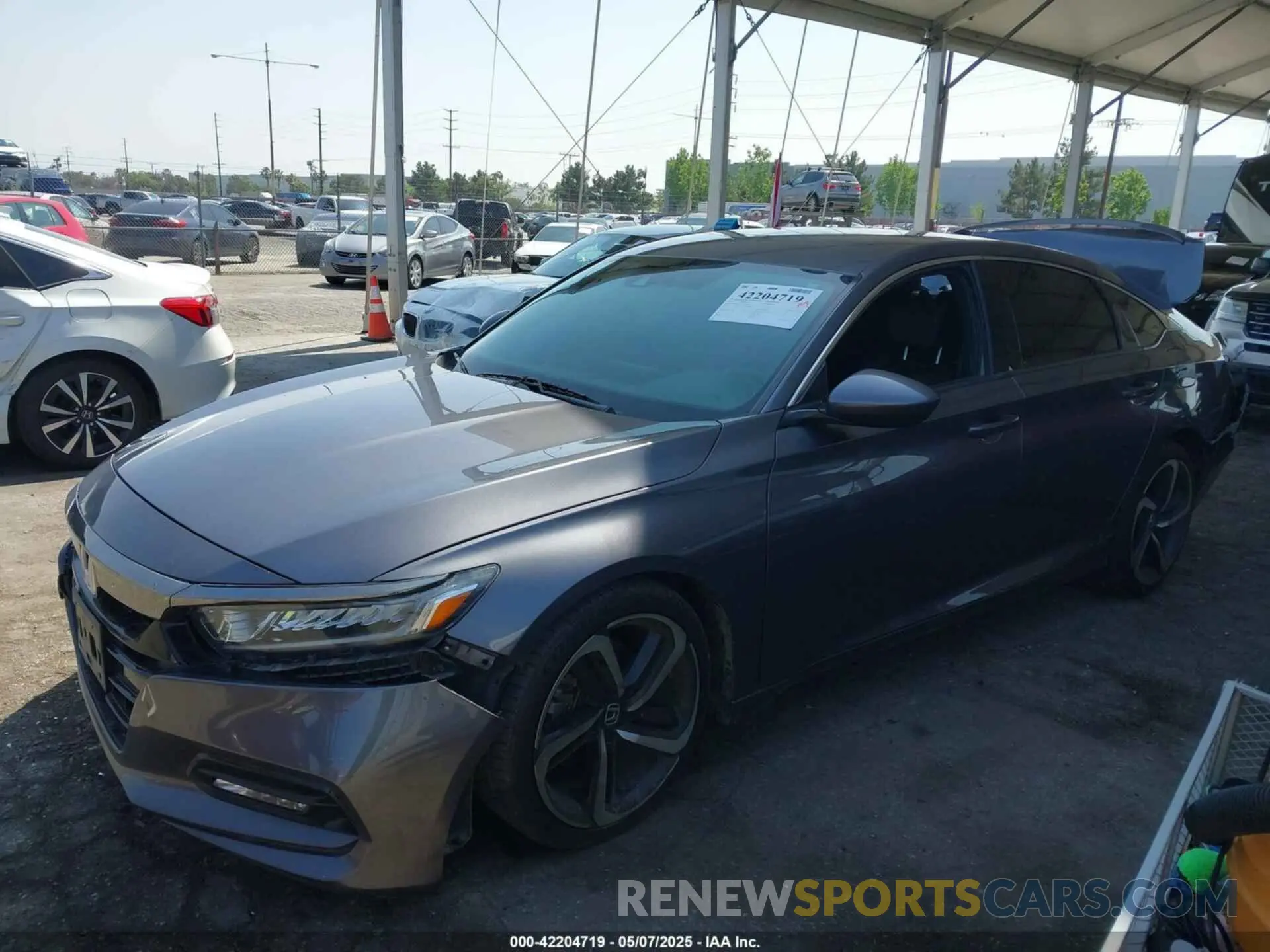 2 fotografías del automóvil dañado 1HGCV1F30KA154969 HONDA ACCORD 2019