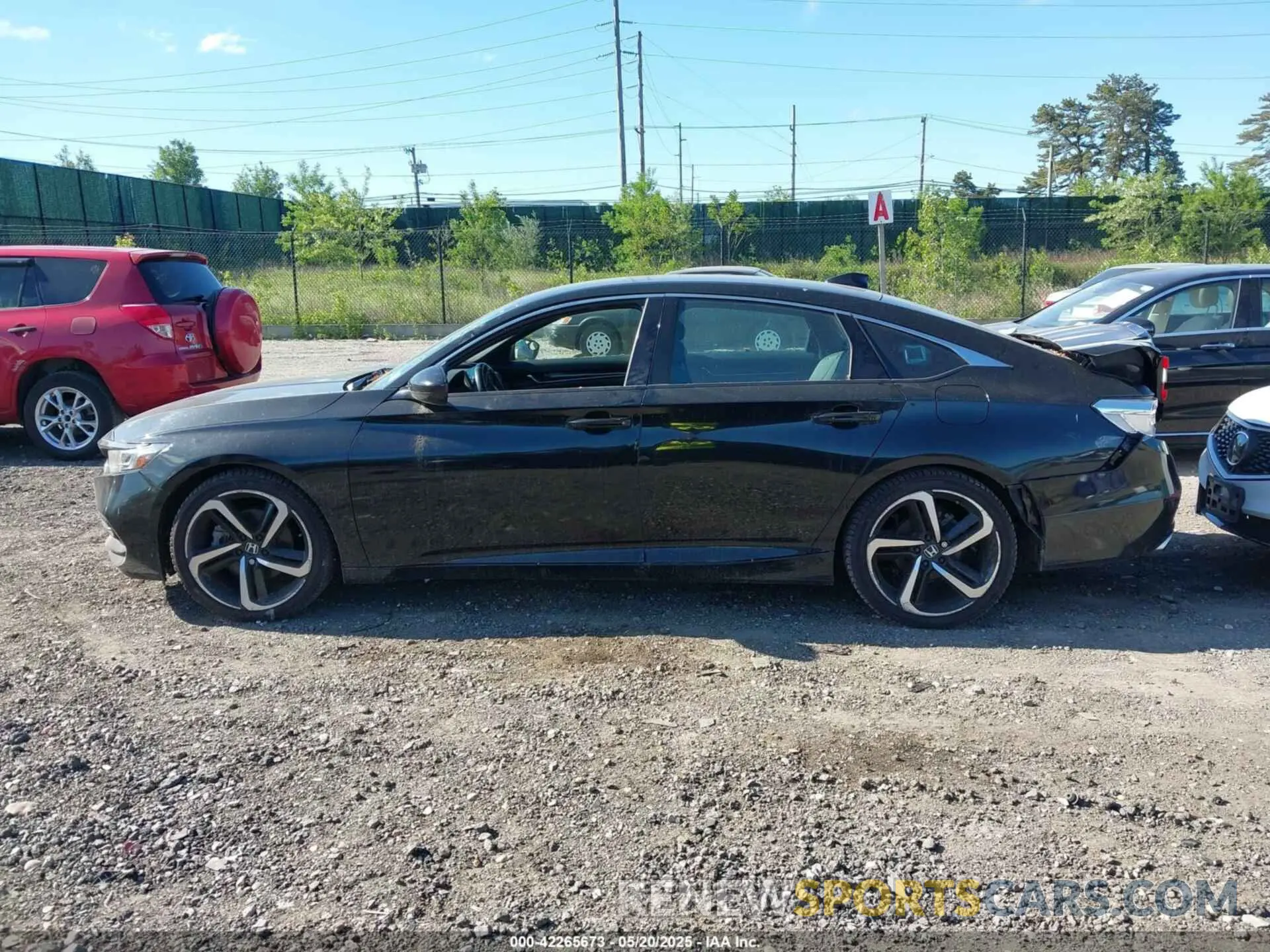 14 fotografías del automóvil dañado 1HGCV1F30KA166605 HONDA ACCORD 2019