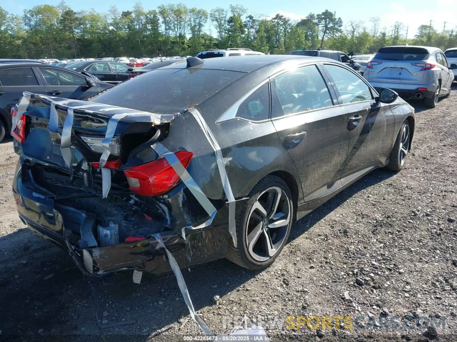 4 fotografías del automóvil dañado 1HGCV1F30KA166605 HONDA ACCORD 2019