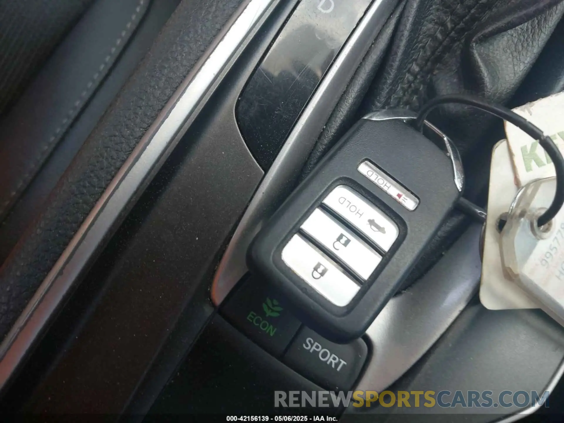 11 fotografías del automóvil dañado 1HGCV1F31KA029379 HONDA ACCORD 2019