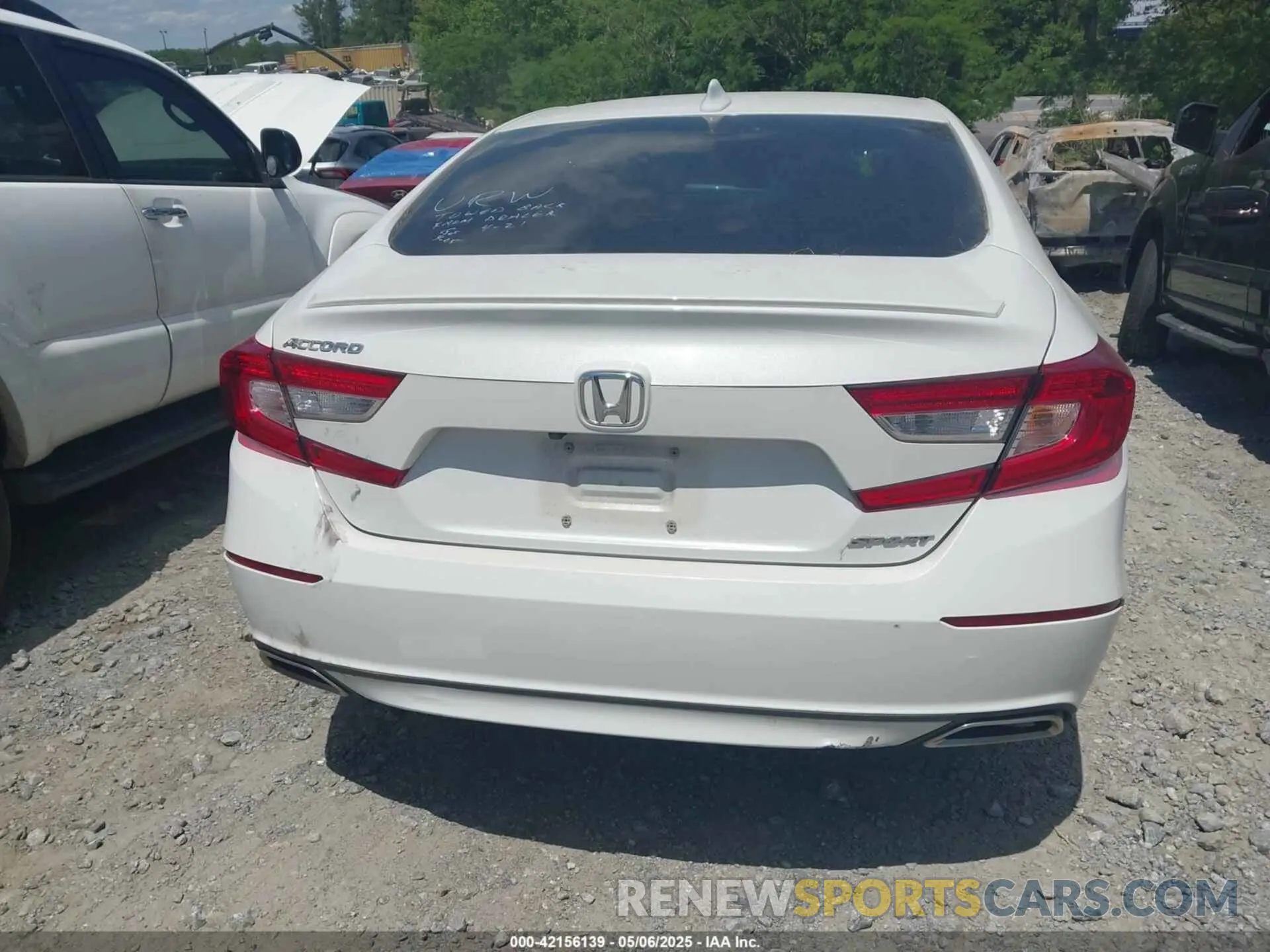 16 fotografías del automóvil dañado 1HGCV1F31KA029379 HONDA ACCORD 2019