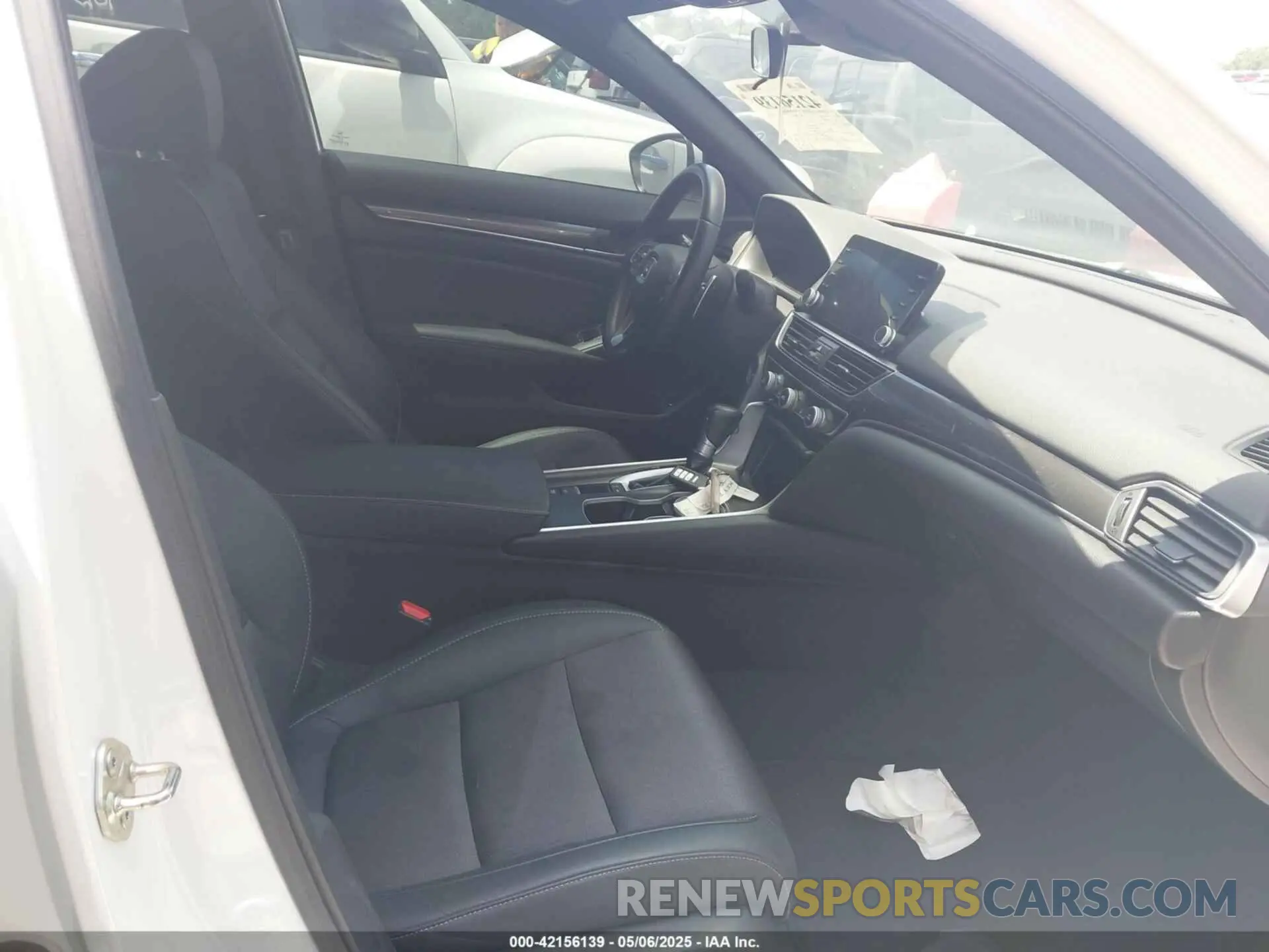 5 fotografías del automóvil dañado 1HGCV1F31KA029379 HONDA ACCORD 2019