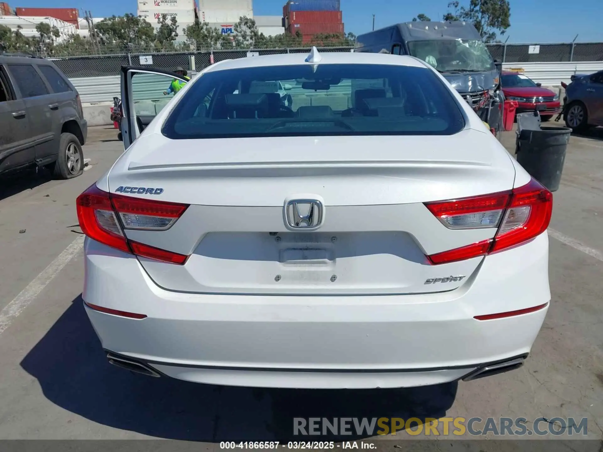 16 fotografías del automóvil dañado 1HGCV1F31KA031584 HONDA ACCORD 2019