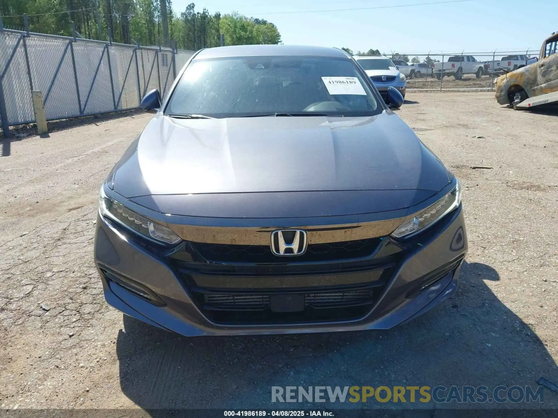 12 fotografías del automóvil dañado 1HGCV1F31KA082048 HONDA ACCORD 2019