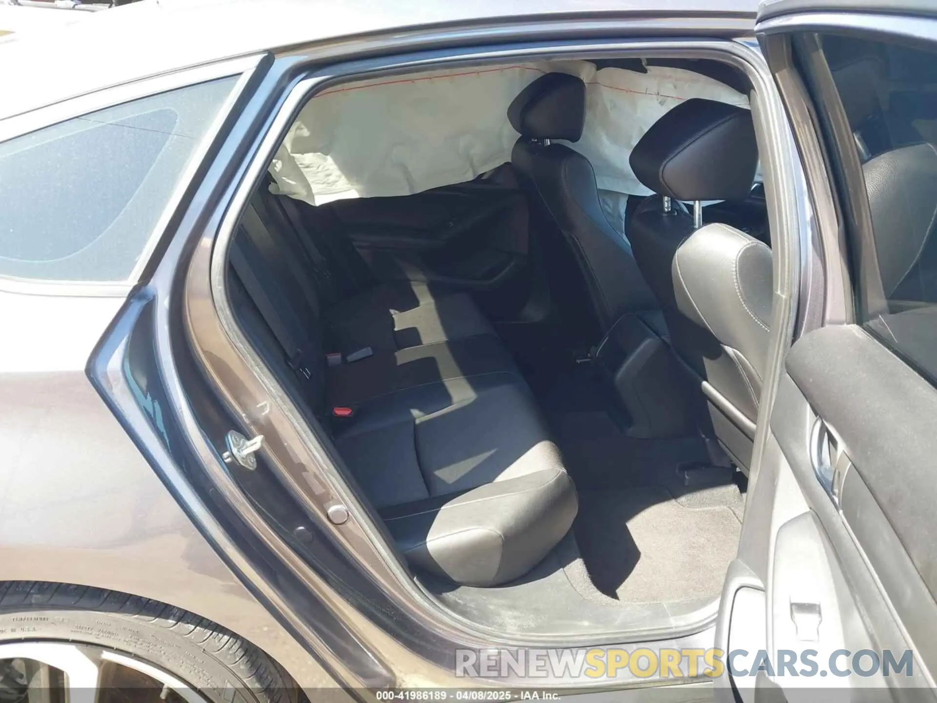 8 fotografías del automóvil dañado 1HGCV1F31KA082048 HONDA ACCORD 2019