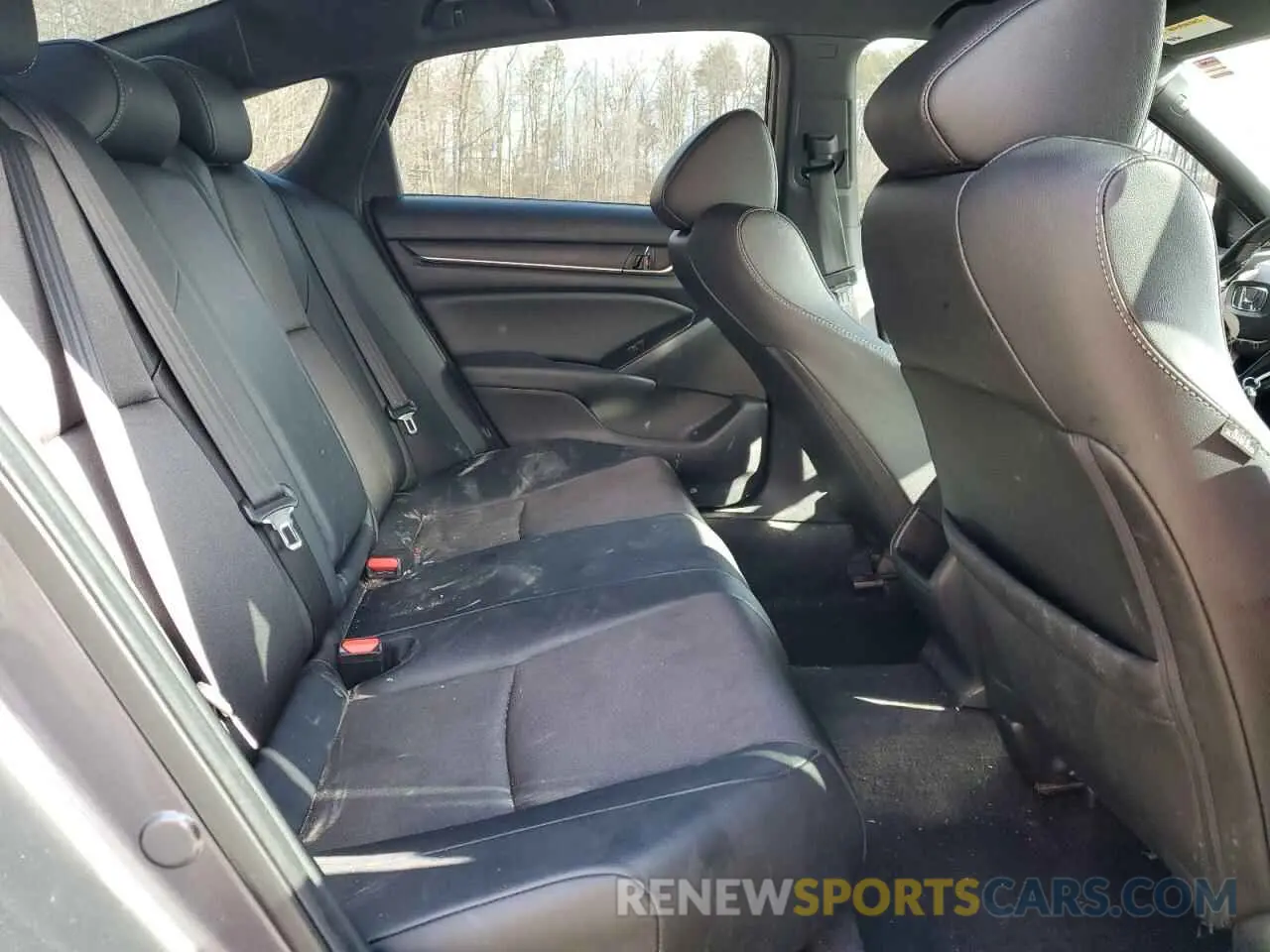 11 fotografías del automóvil dañado 1HGCV1F31KA103223 HONDA ACCORD 2019