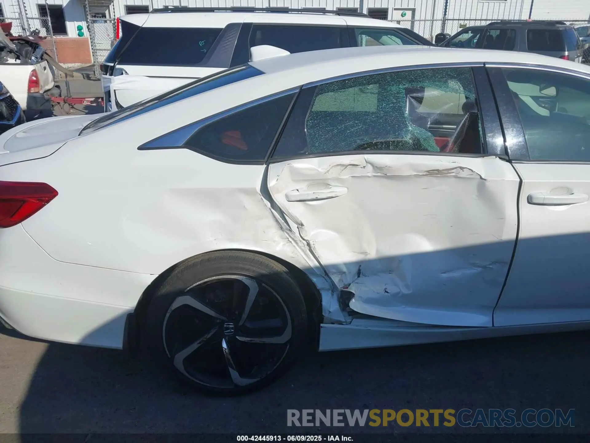 6 fotografías del automóvil dañado 1HGCV1F32KA019220 HONDA ACCORD 2019