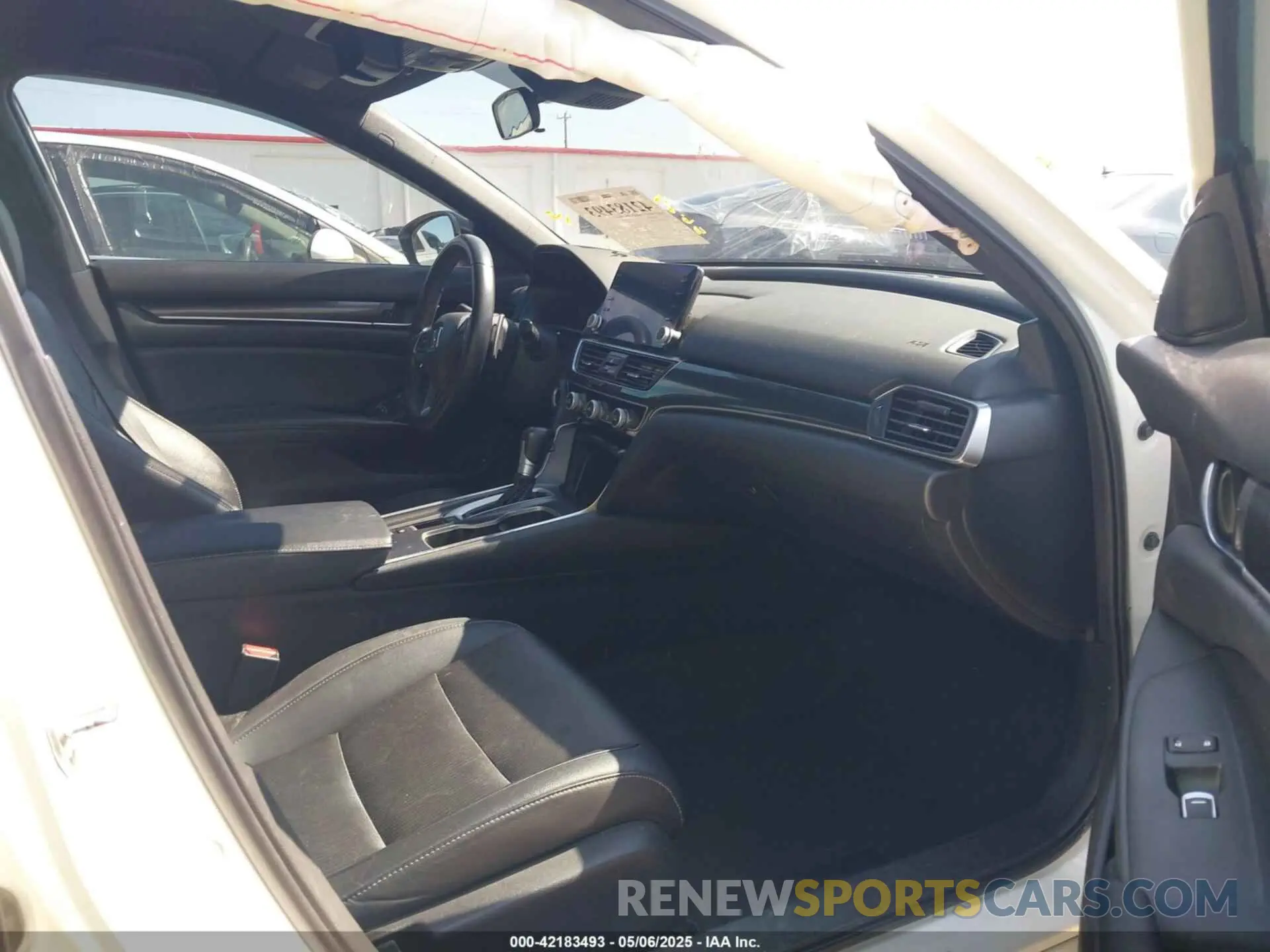 5 fotografías del automóvil dañado 1HGCV1F32KA031268 HONDA ACCORD 2019