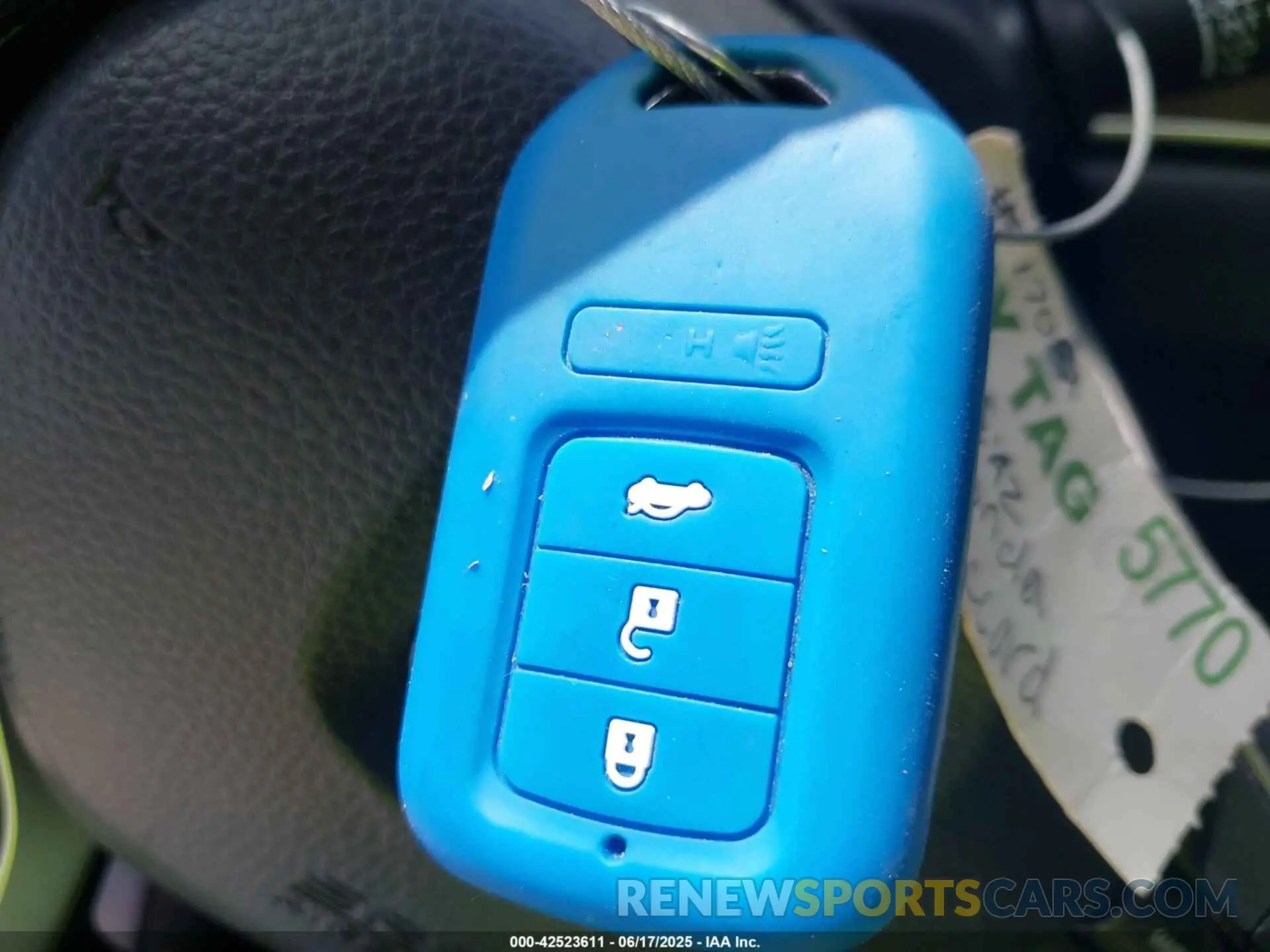11 fotografías del automóvil dañado 1HGCV1F32KA122461 HONDA ACCORD 2019