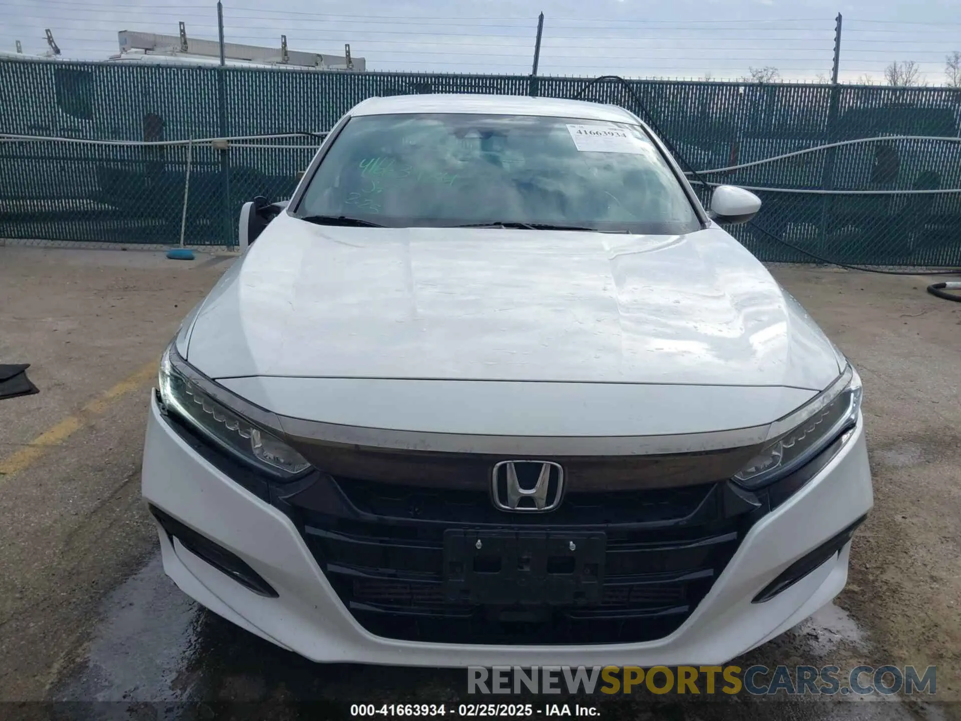 12 fotografías del automóvil dañado 1HGCV1F32KA151538 HONDA ACCORD 2019