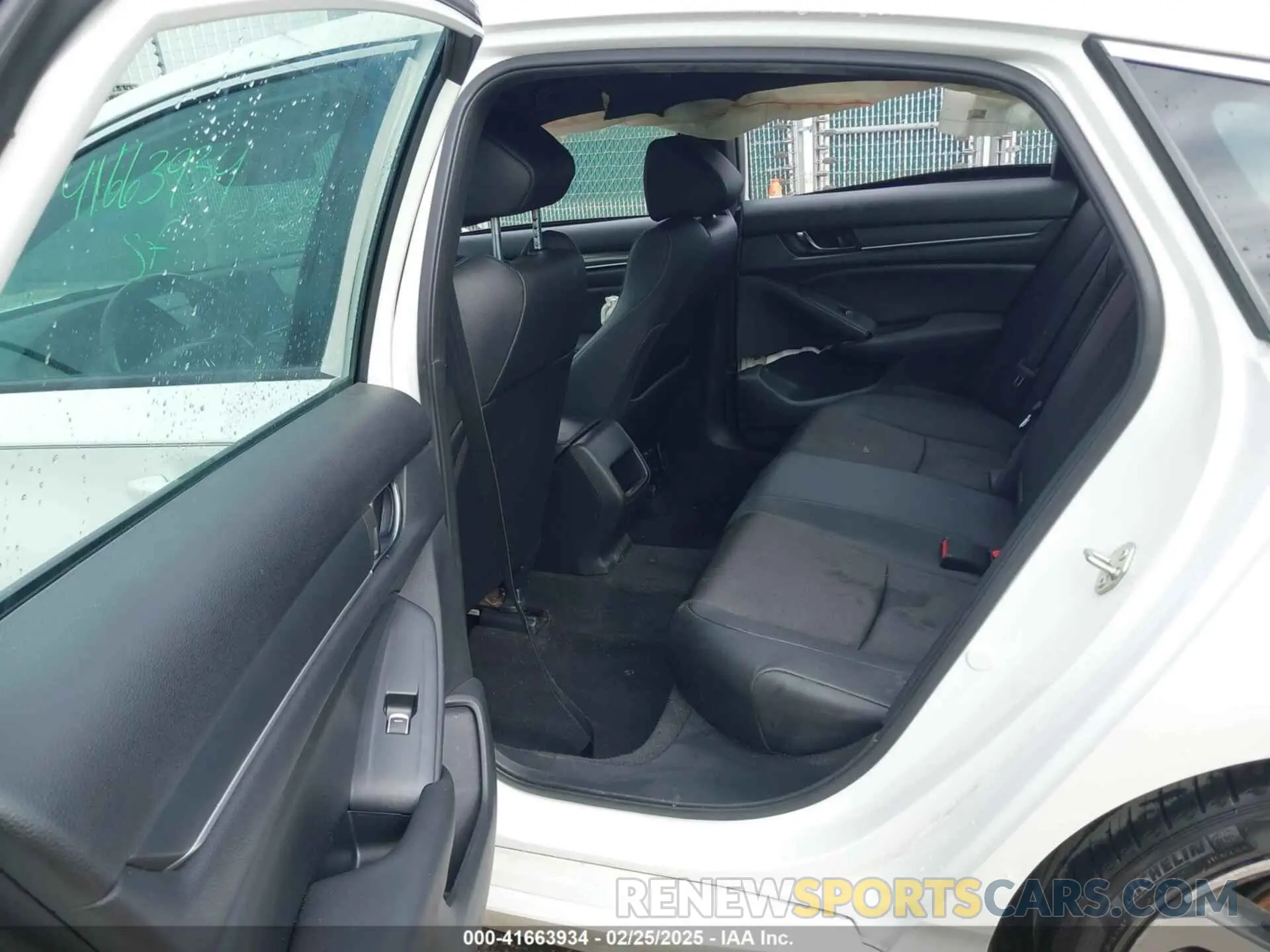 8 fotografías del automóvil dañado 1HGCV1F32KA151538 HONDA ACCORD 2019