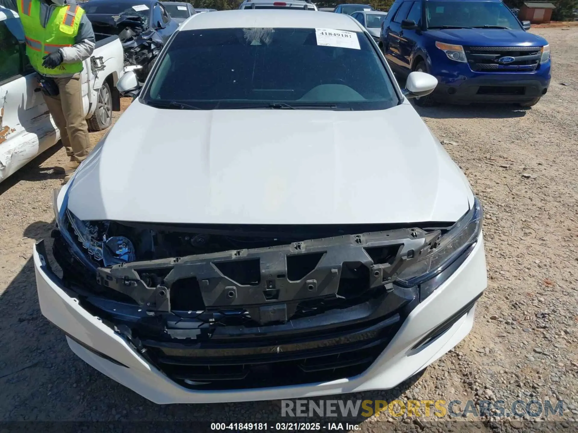 12 fotografías del automóvil dañado 1HGCV1F32KA176049 HONDA ACCORD 2019