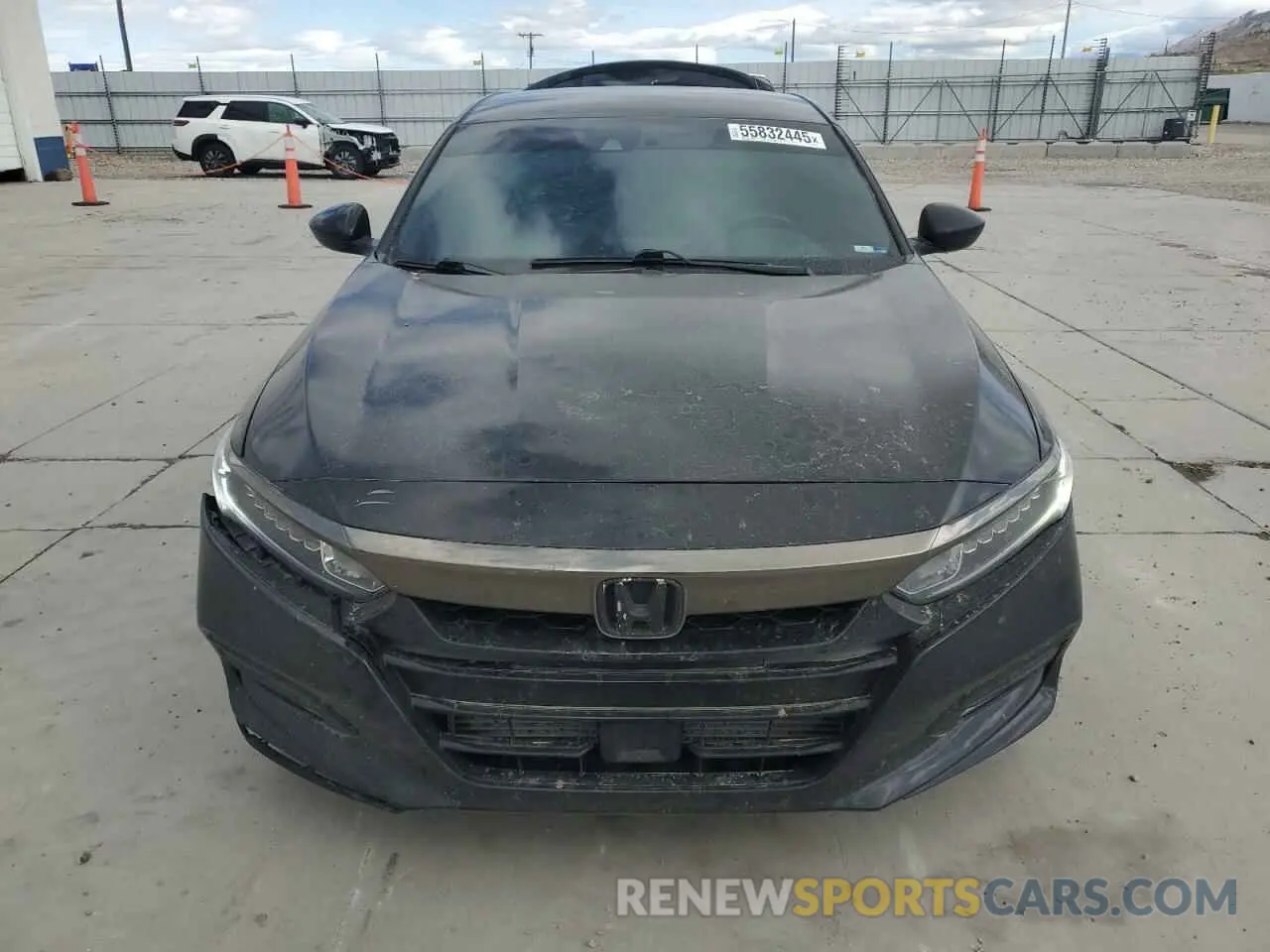 5 fotografías del automóvil dañado 1HGCV1F33KA029724 HONDA ACCORD 2019