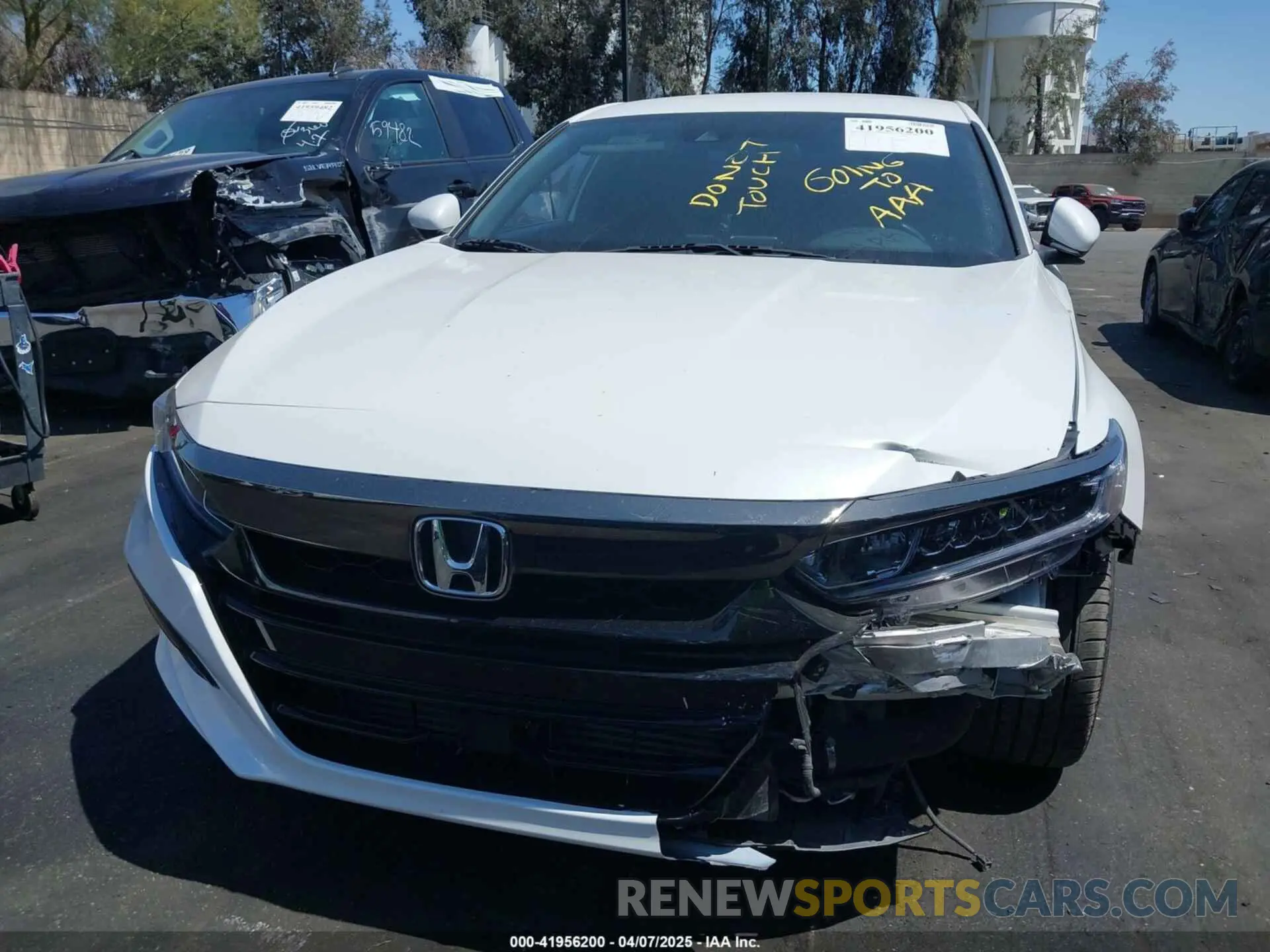 12 fotografías del automóvil dañado 1HGCV1F33KA041193 HONDA ACCORD 2019