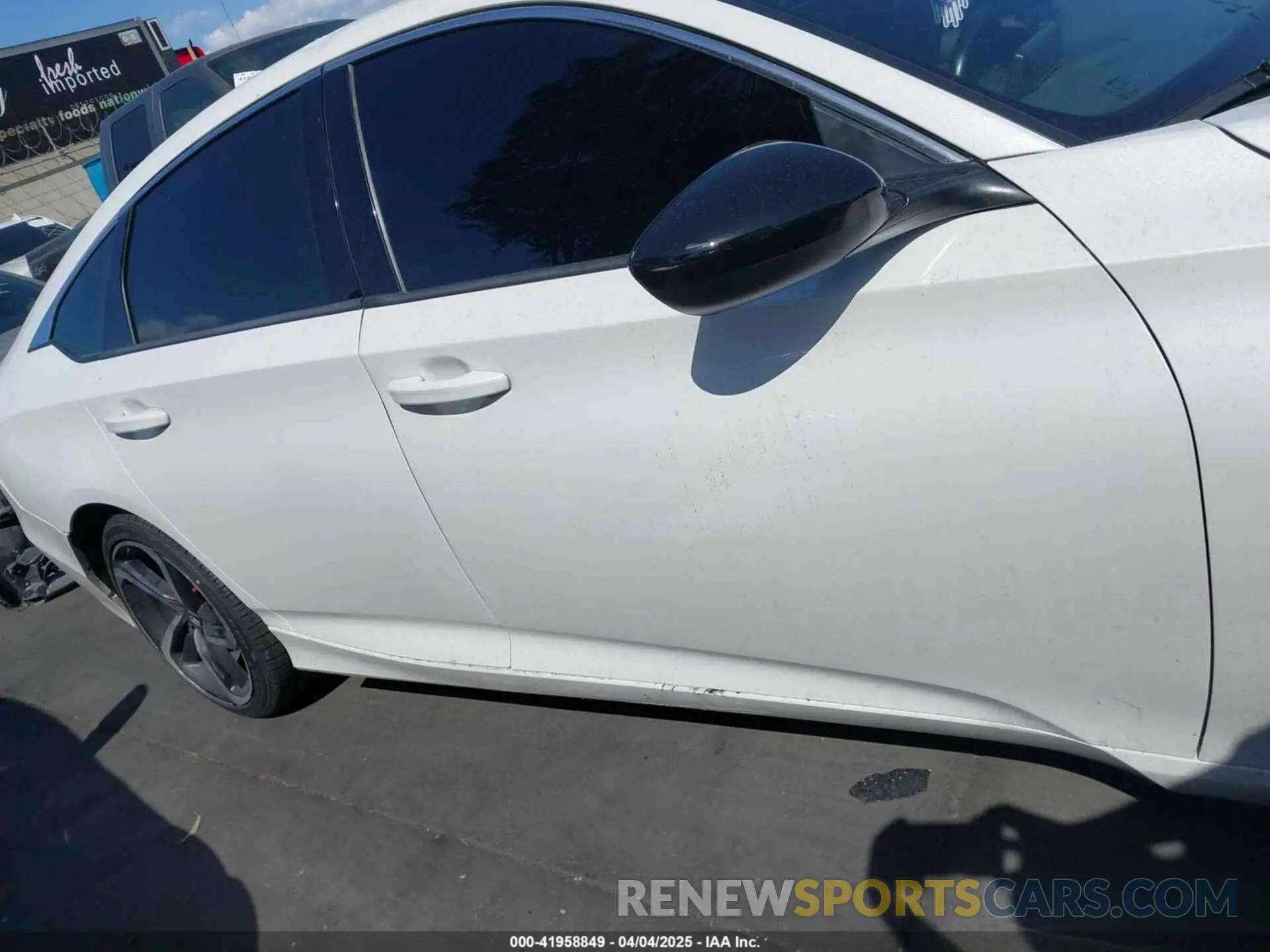 13 fotografías del automóvil dañado 1HGCV1F33KA141407 HONDA ACCORD 2019