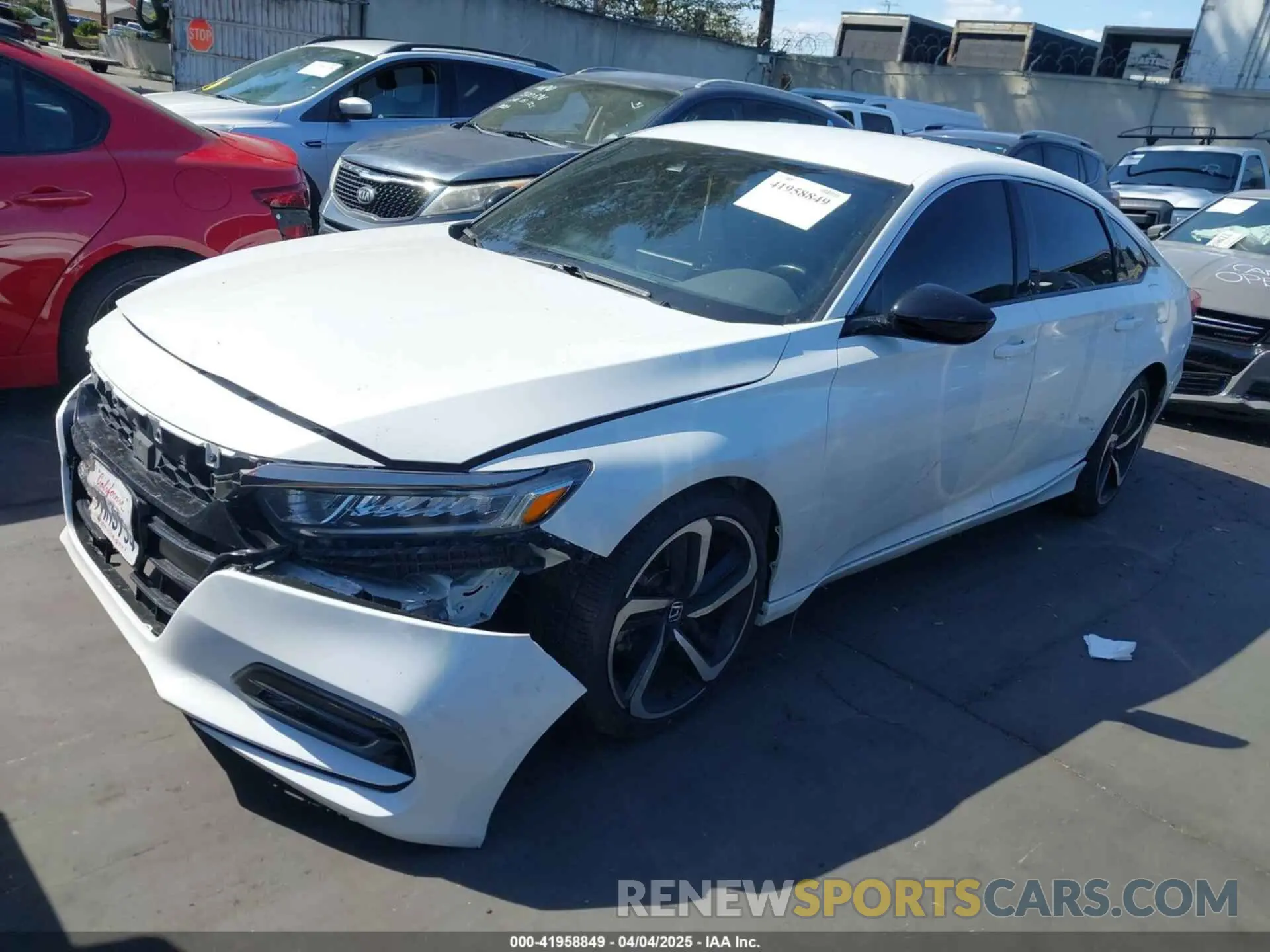 2 fotografías del automóvil dañado 1HGCV1F33KA141407 HONDA ACCORD 2019