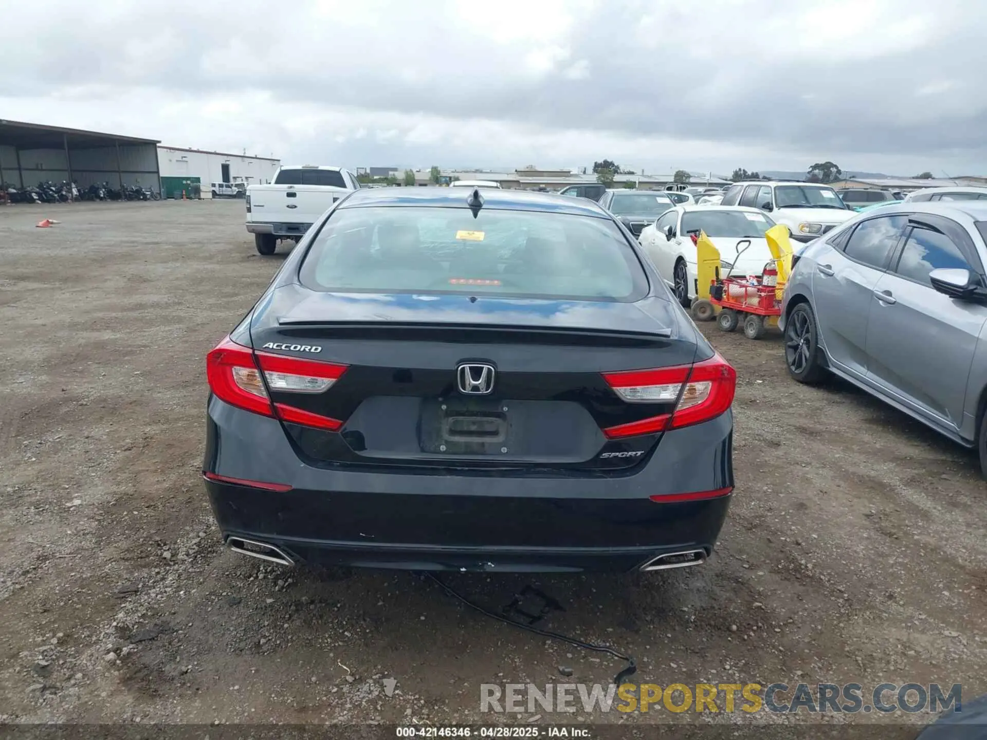 17 fotografías del automóvil dañado 1HGCV1F34KA027528 HONDA ACCORD 2019