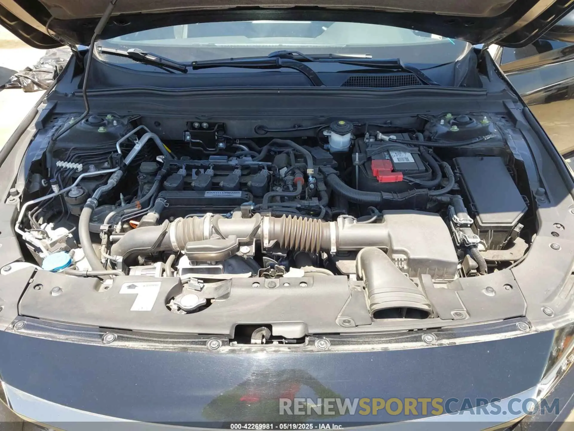 10 fotografías del automóvil dañado 1HGCV1F34KA075112 HONDA ACCORD 2019