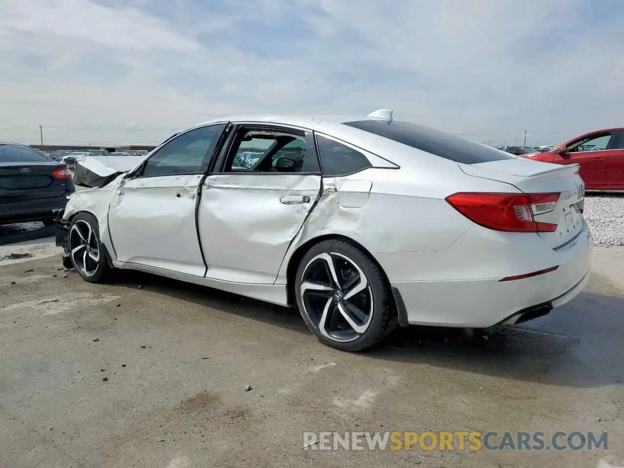 2 fotografías del automóvil dañado 1HGCV1F34KA079256 HONDA ACCORD 2019
