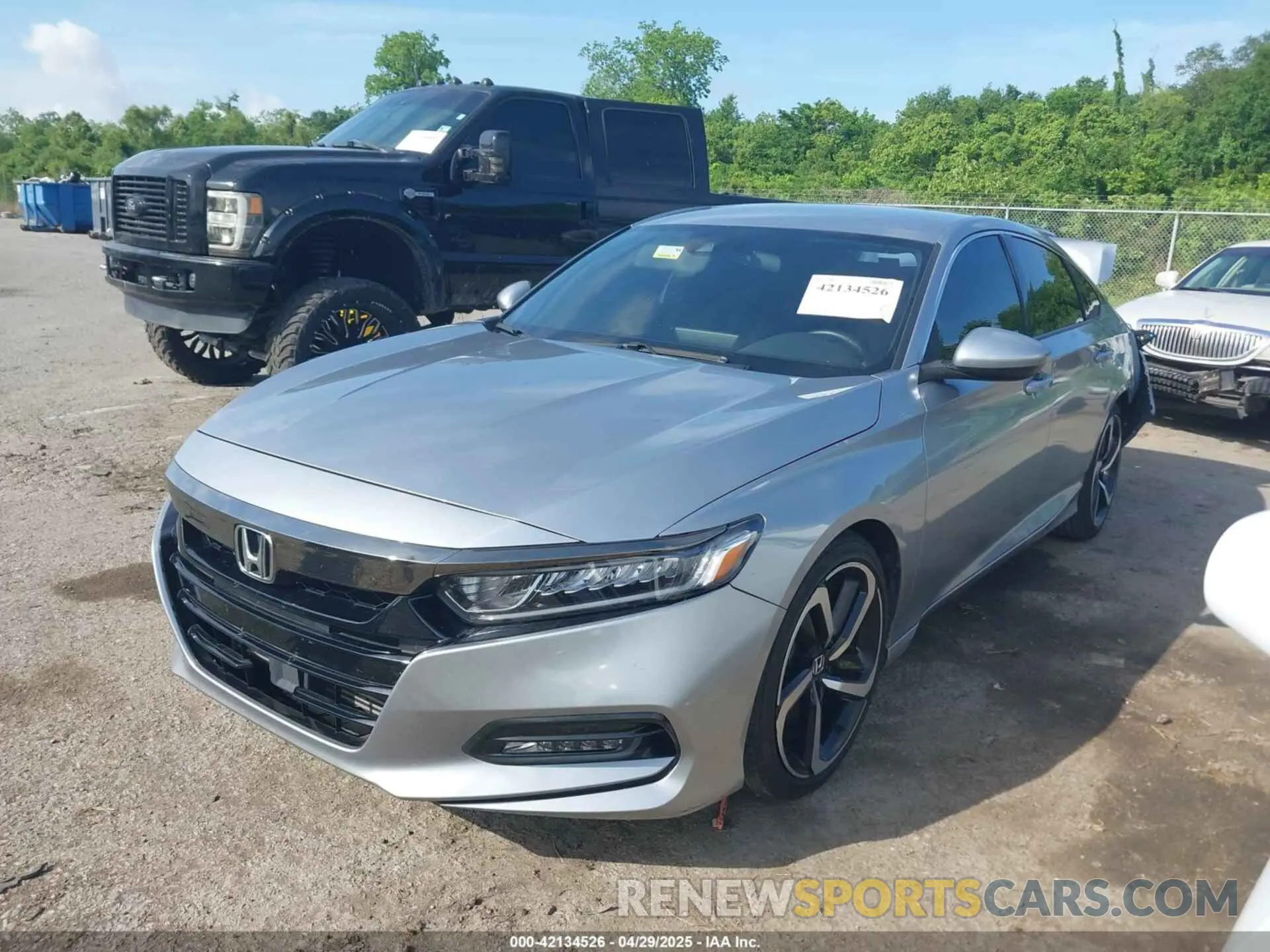2 fotografías del automóvil dañado 1HGCV1F34KA089432 HONDA ACCORD 2019