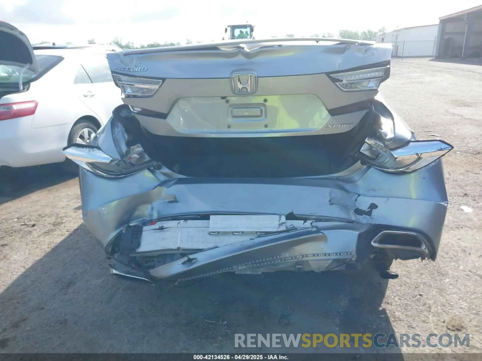 6 fotografías del automóvil dañado 1HGCV1F34KA089432 HONDA ACCORD 2019