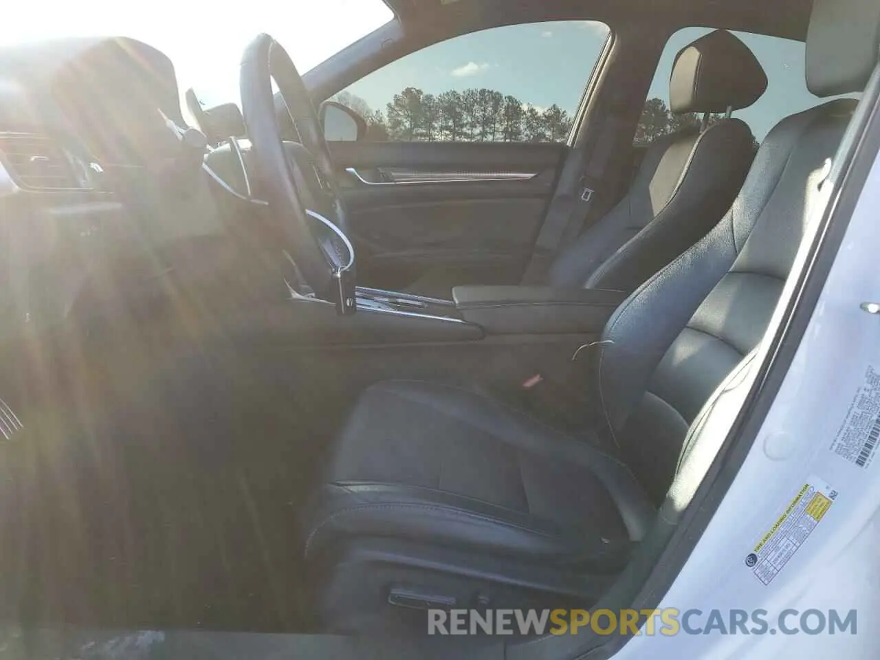 7 fotografías del automóvil dañado 1HGCV1F34KA149323 HONDA ACCORD 2019