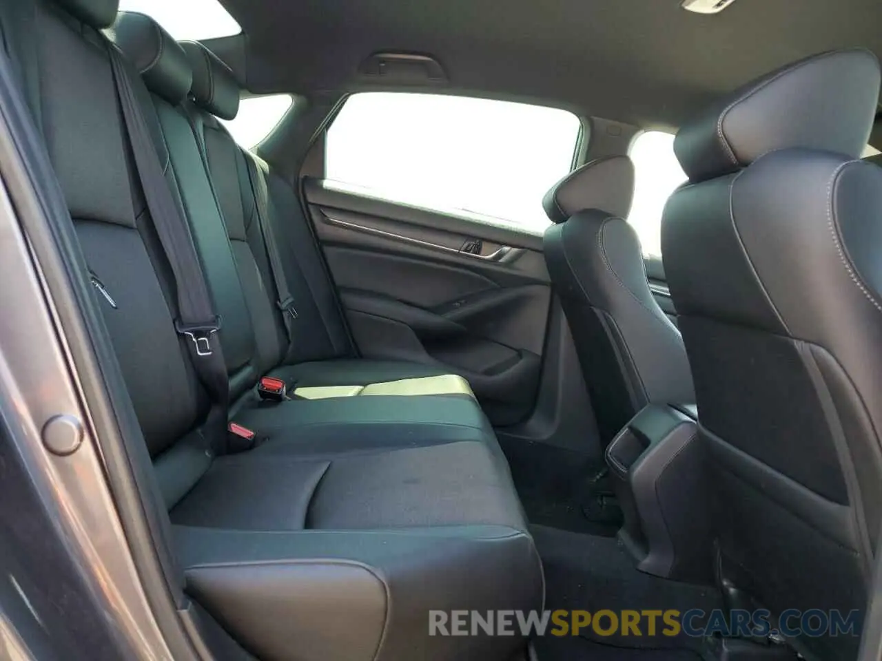 10 fotografías del automóvil dañado 1HGCV1F35KA024556 HONDA ACCORD 2019