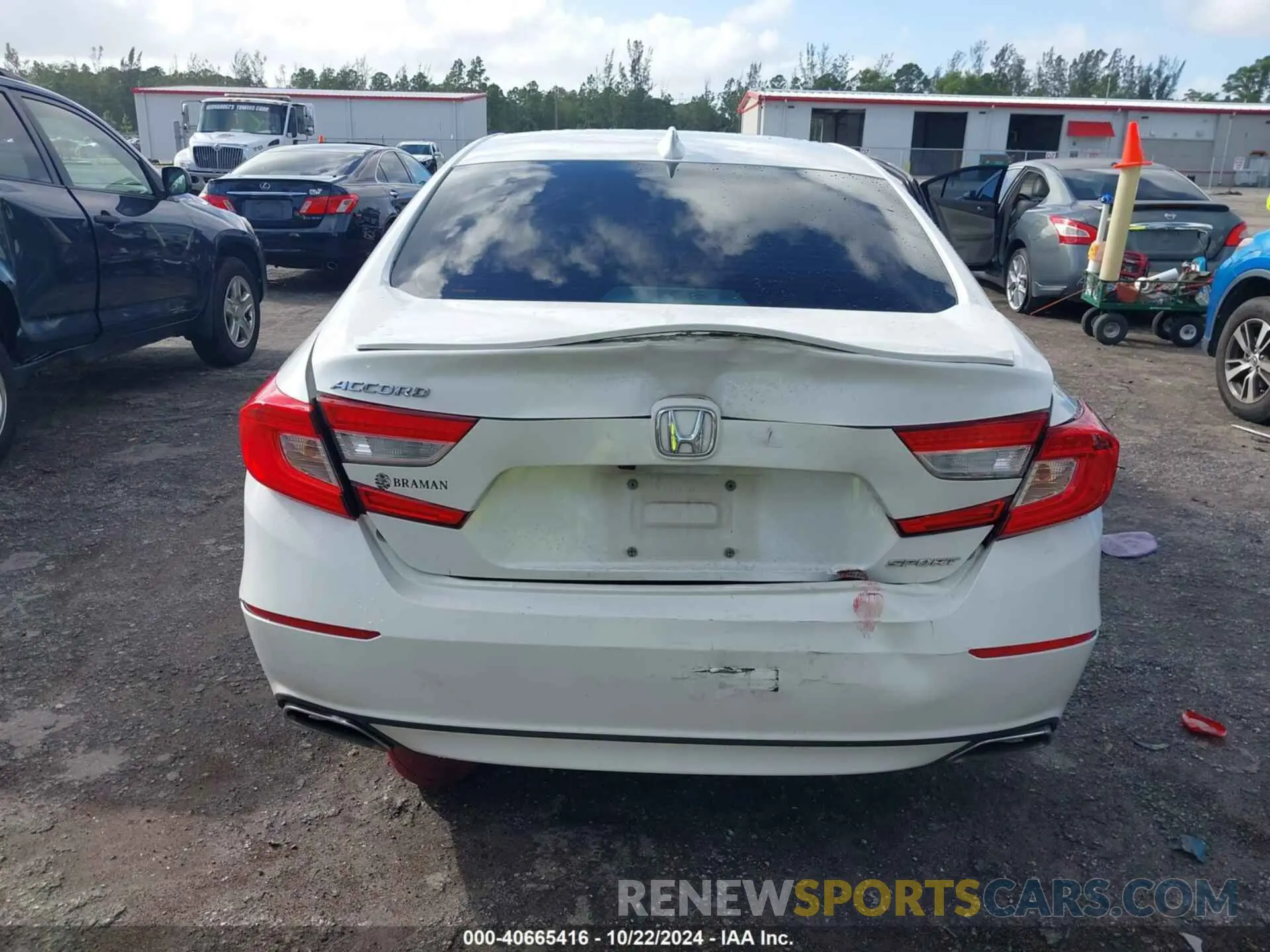 16 fotografías del automóvil dañado 1HGCV1F35KA139383 HONDA ACCORD 2019
