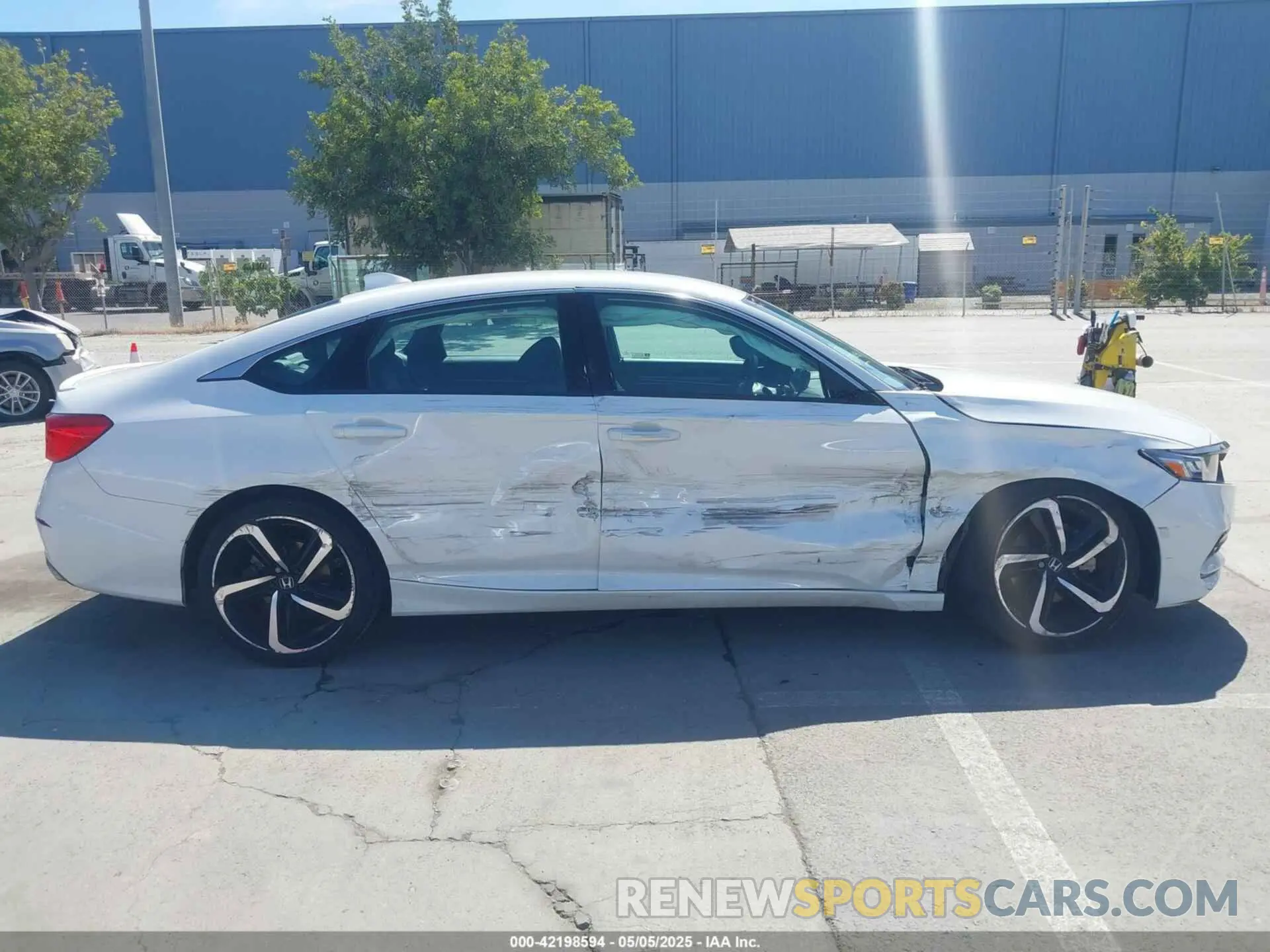 13 fotografías del automóvil dañado 1HGCV1F35KA173534 HONDA ACCORD 2019