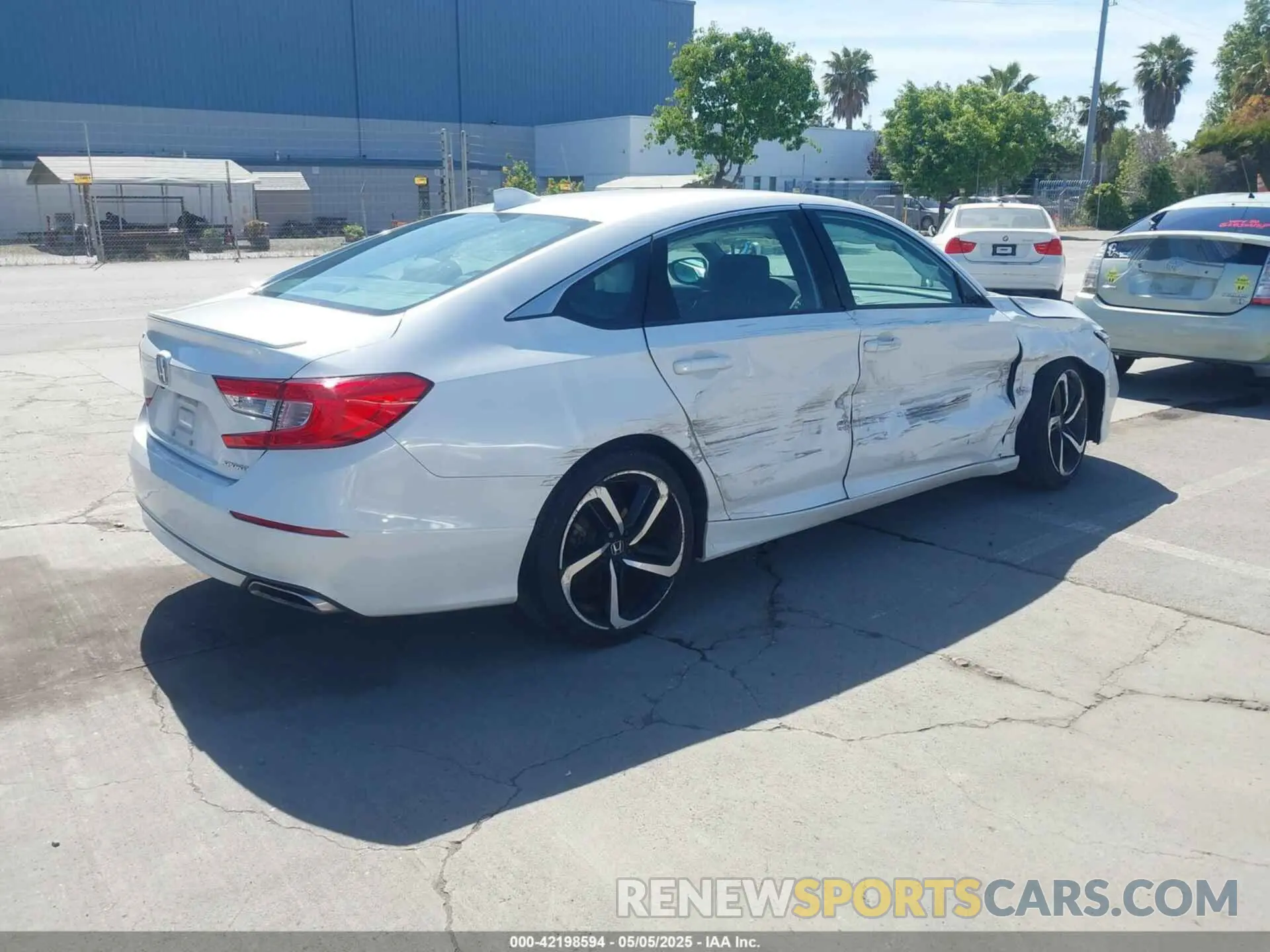 4 fotografías del automóvil dañado 1HGCV1F35KA173534 HONDA ACCORD 2019