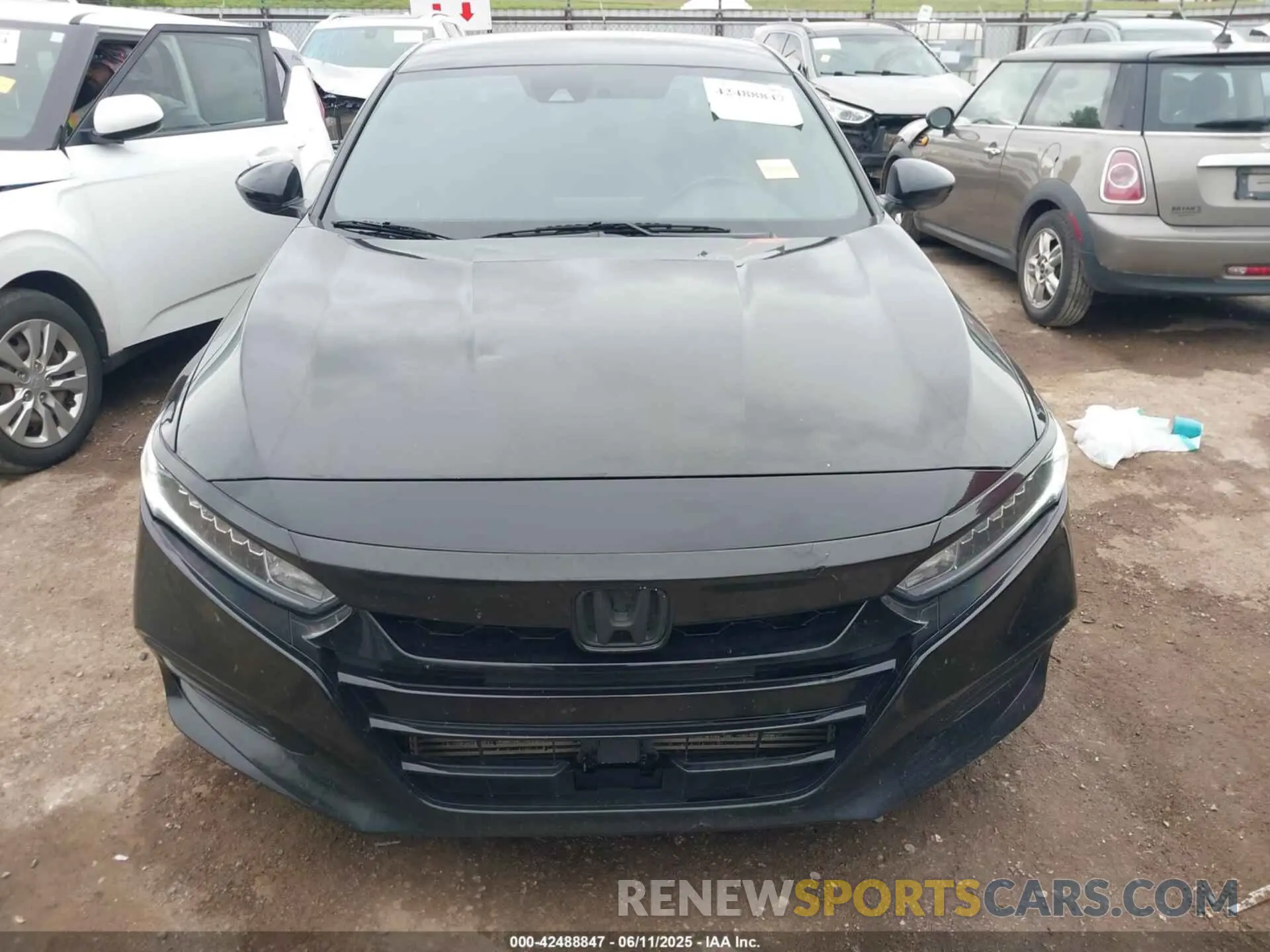 12 fotografías del automóvil dañado 1HGCV1F36KA004414 HONDA ACCORD 2019