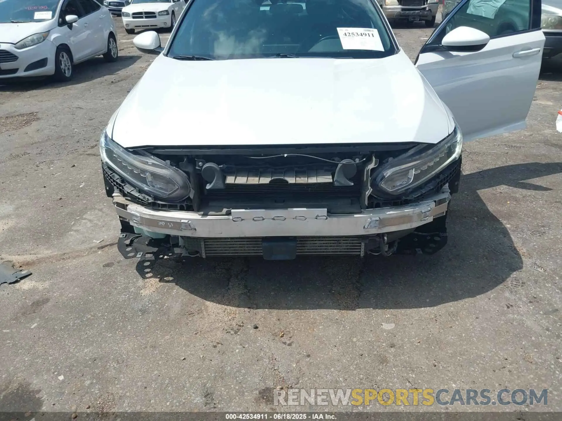6 fotografías del automóvil dañado 1HGCV1F36KA013940 HONDA ACCORD 2019