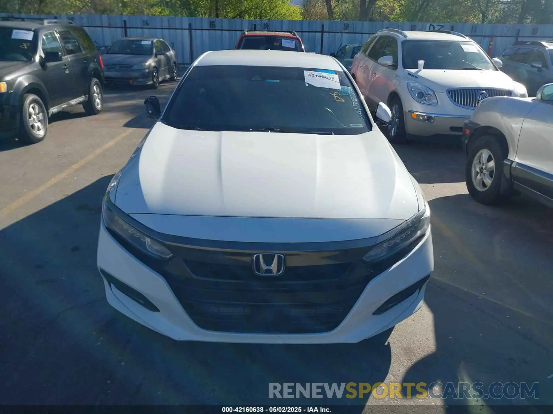 11 fotografías del automóvil dañado 1HGCV1F36KA041589 HONDA ACCORD 2019