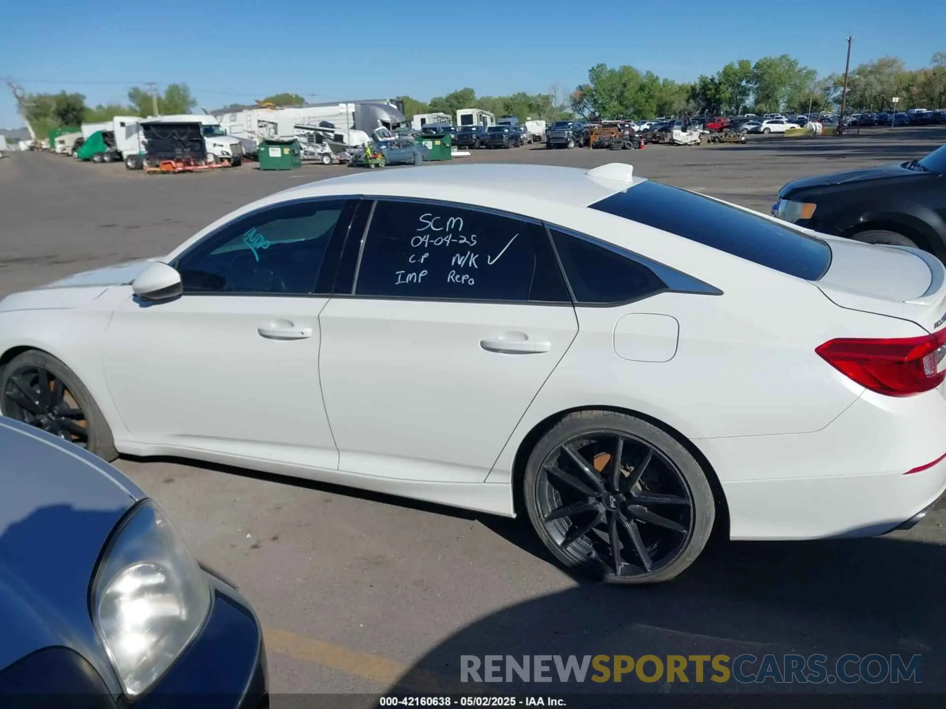 13 fotografías del automóvil dañado 1HGCV1F36KA041589 HONDA ACCORD 2019