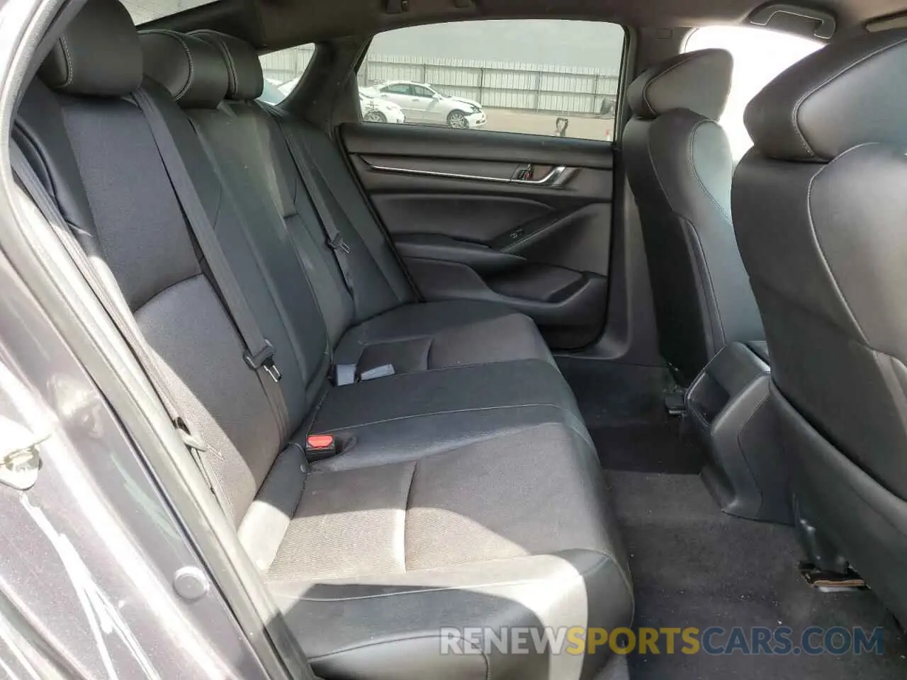 10 fotografías del automóvil dañado 1HGCV1F36KA043505 HONDA ACCORD 2019