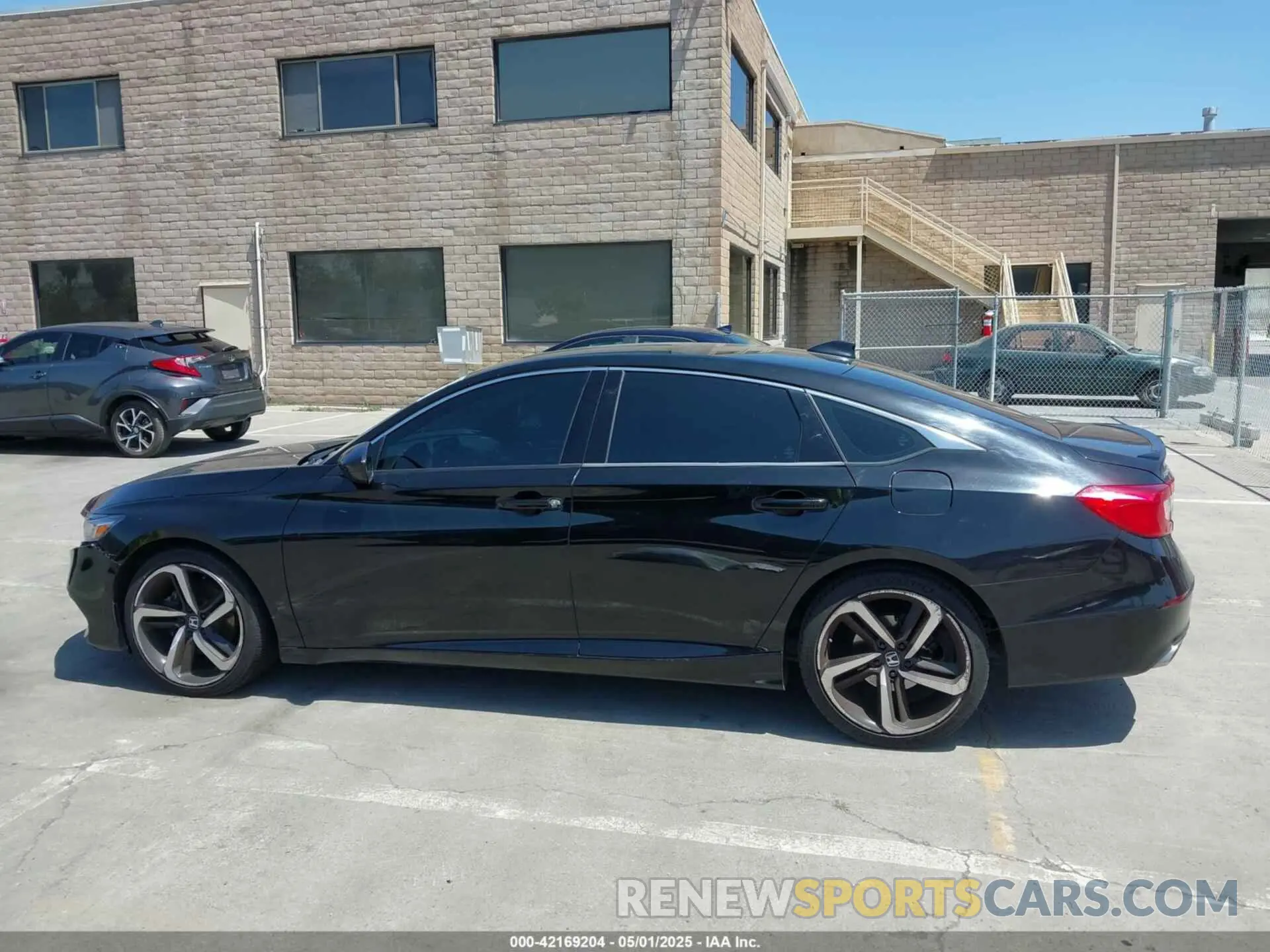 13 fotografías del automóvil dañado 1HGCV1F36KA079744 HONDA ACCORD 2019