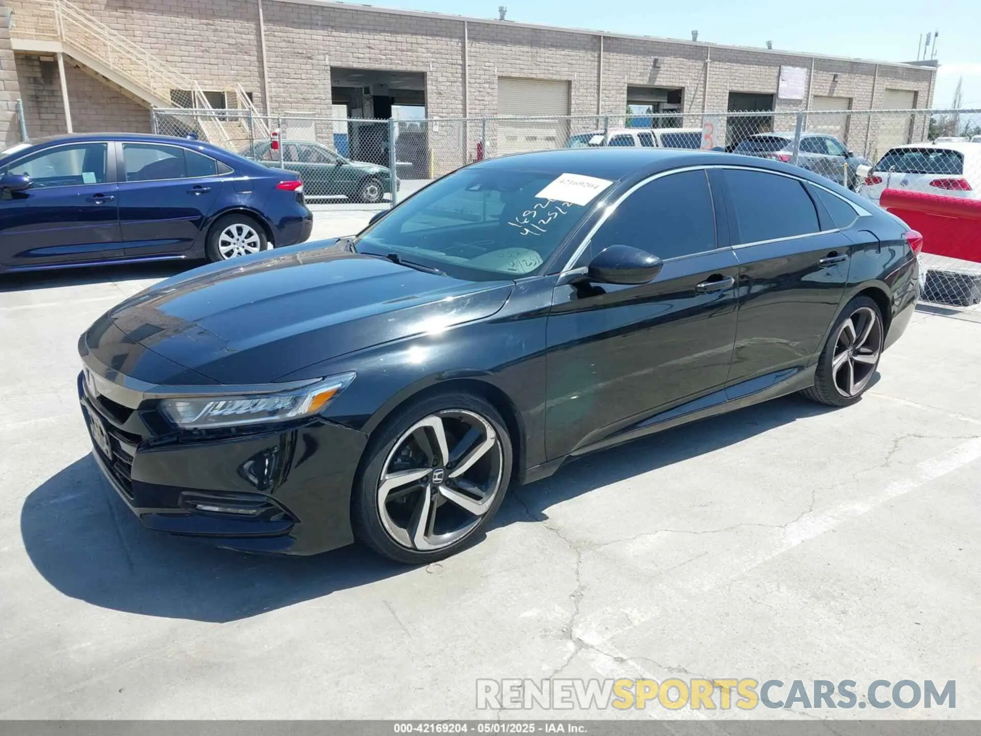 2 fotografías del automóvil dañado 1HGCV1F36KA079744 HONDA ACCORD 2019