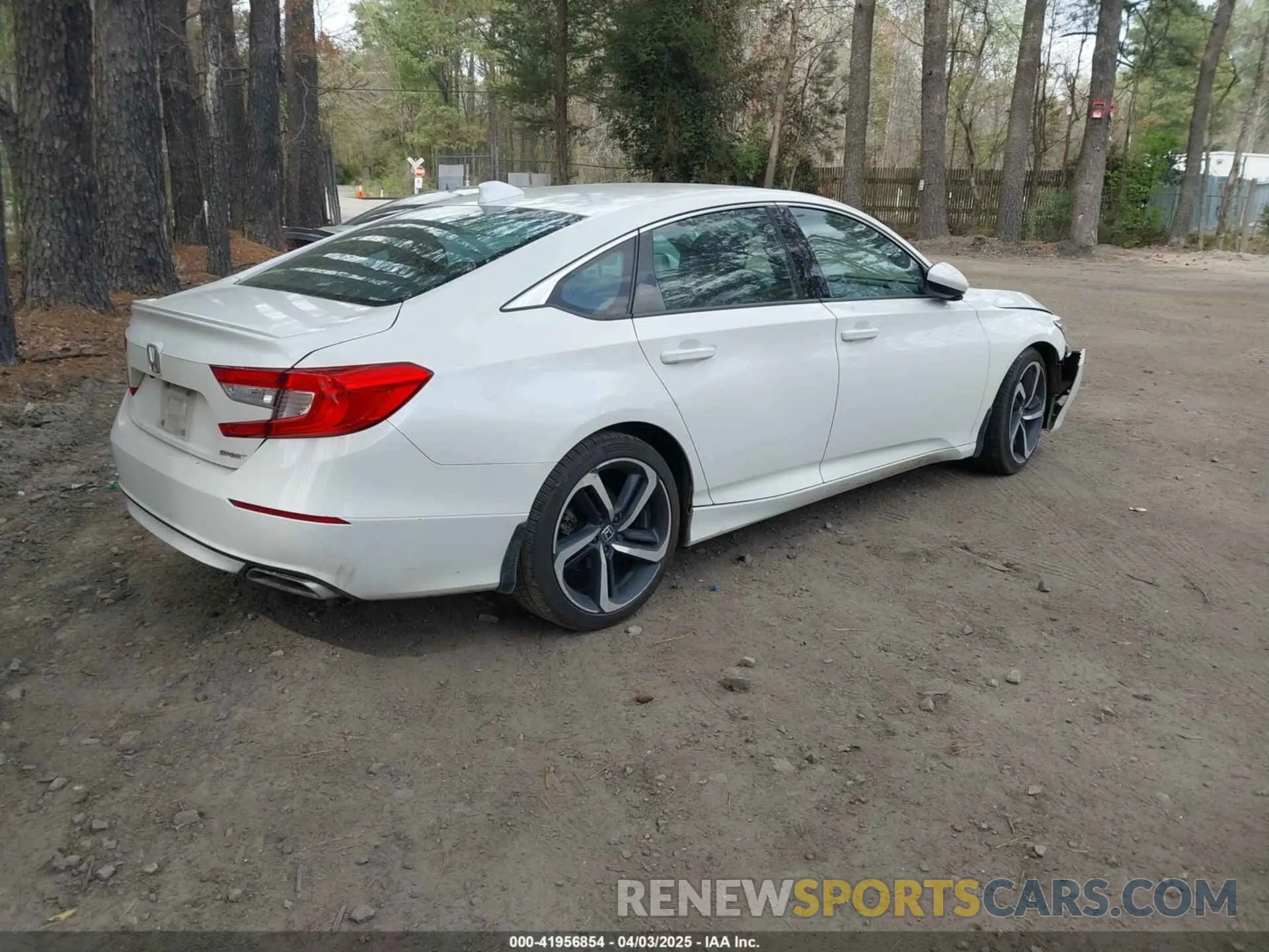 4 fotografías del automóvil dañado 1HGCV1F36KA095541 HONDA ACCORD 2019